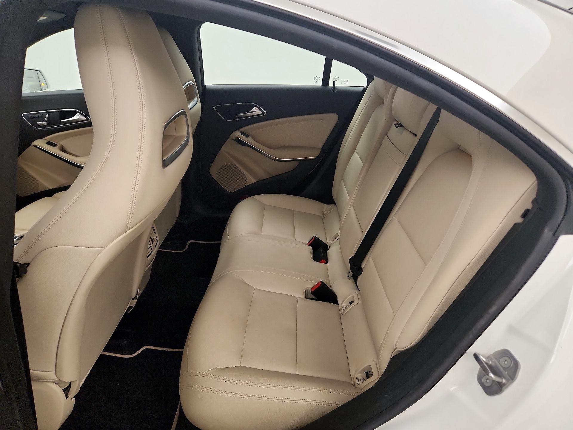 Thumbnail: 2019 Mercedes-Benz CLA - 19