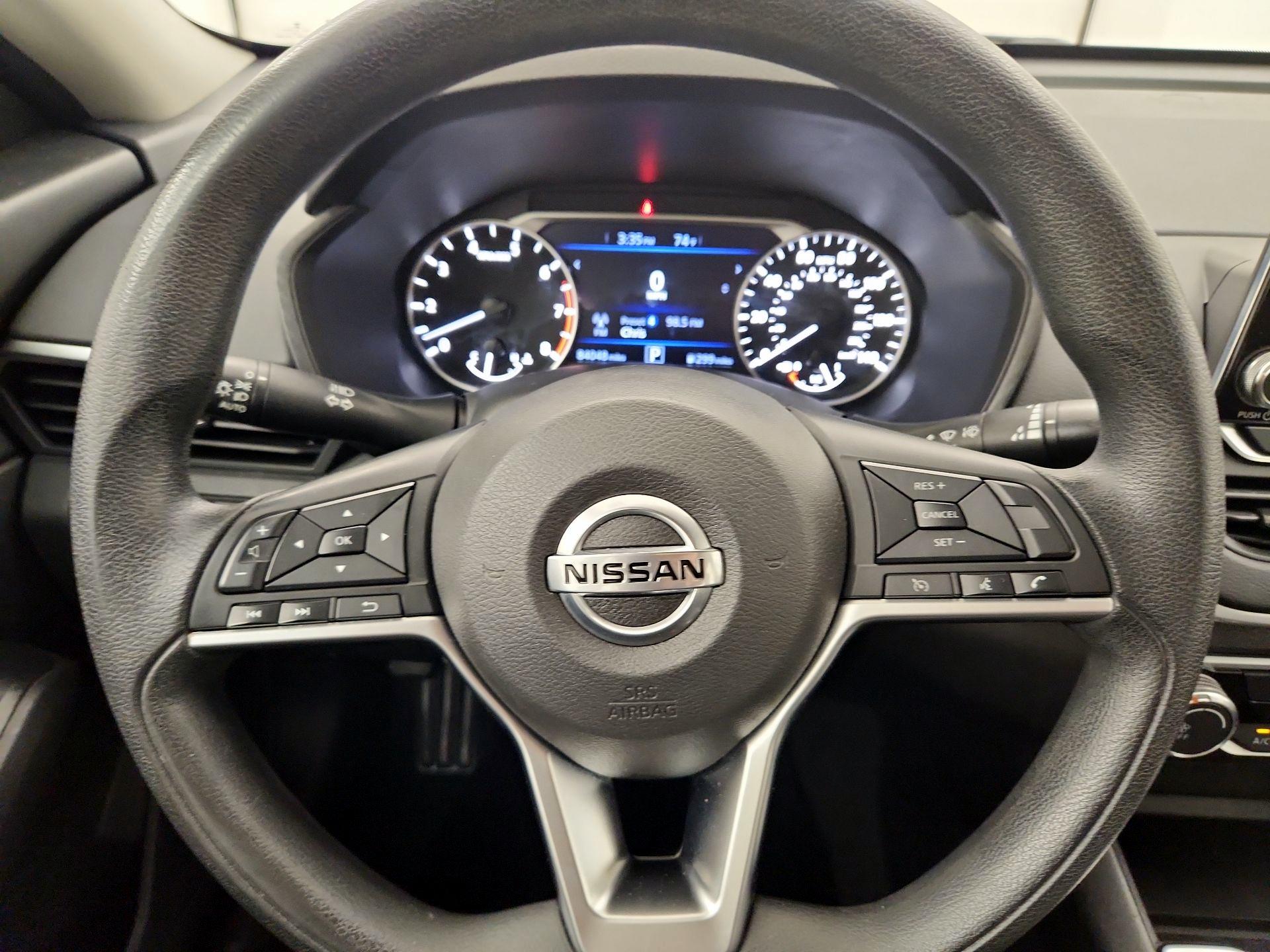 Thumbnail: 2019 Nissan Altima - 10