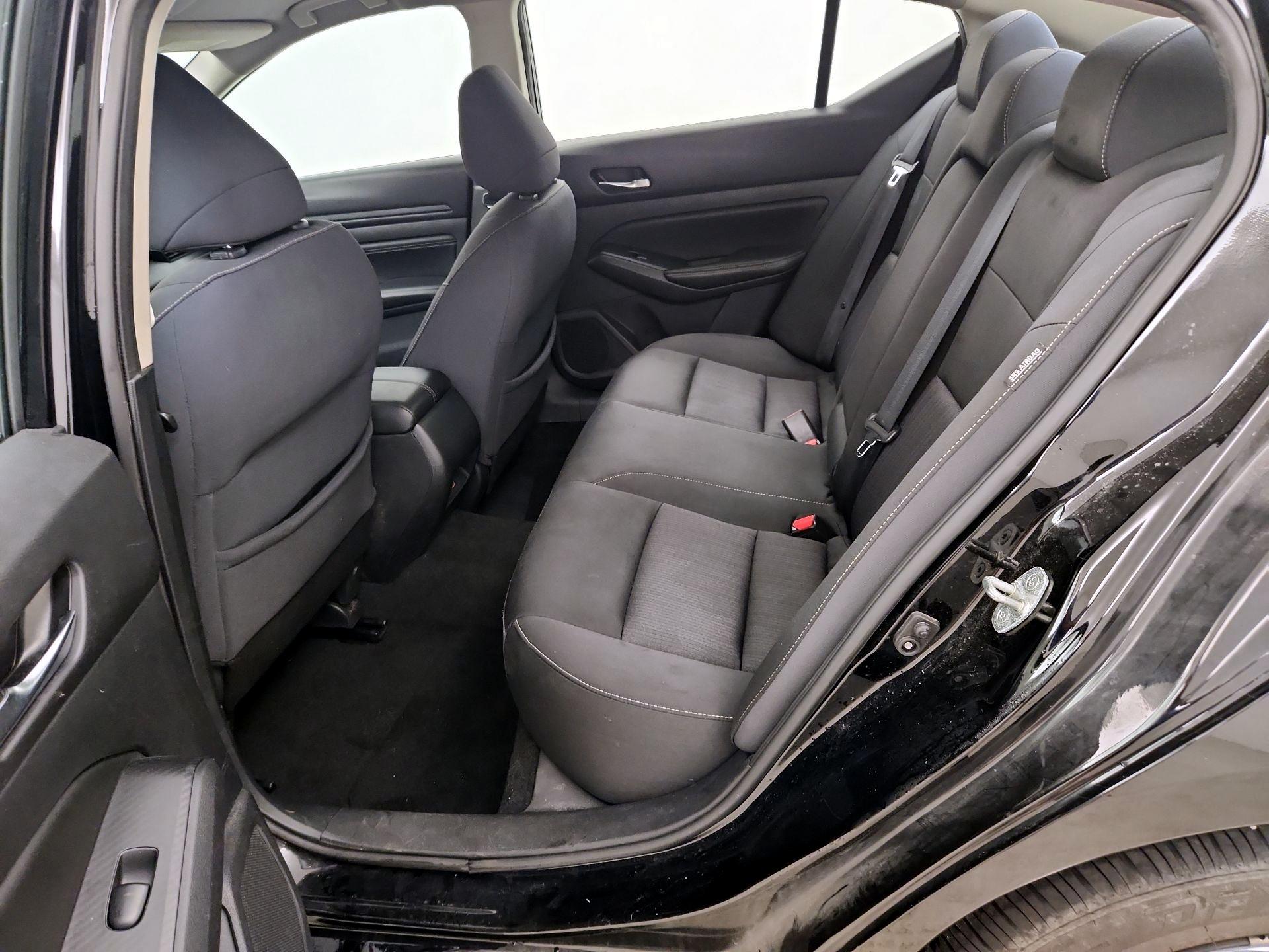 Thumbnail: 2019 Nissan Altima - 19