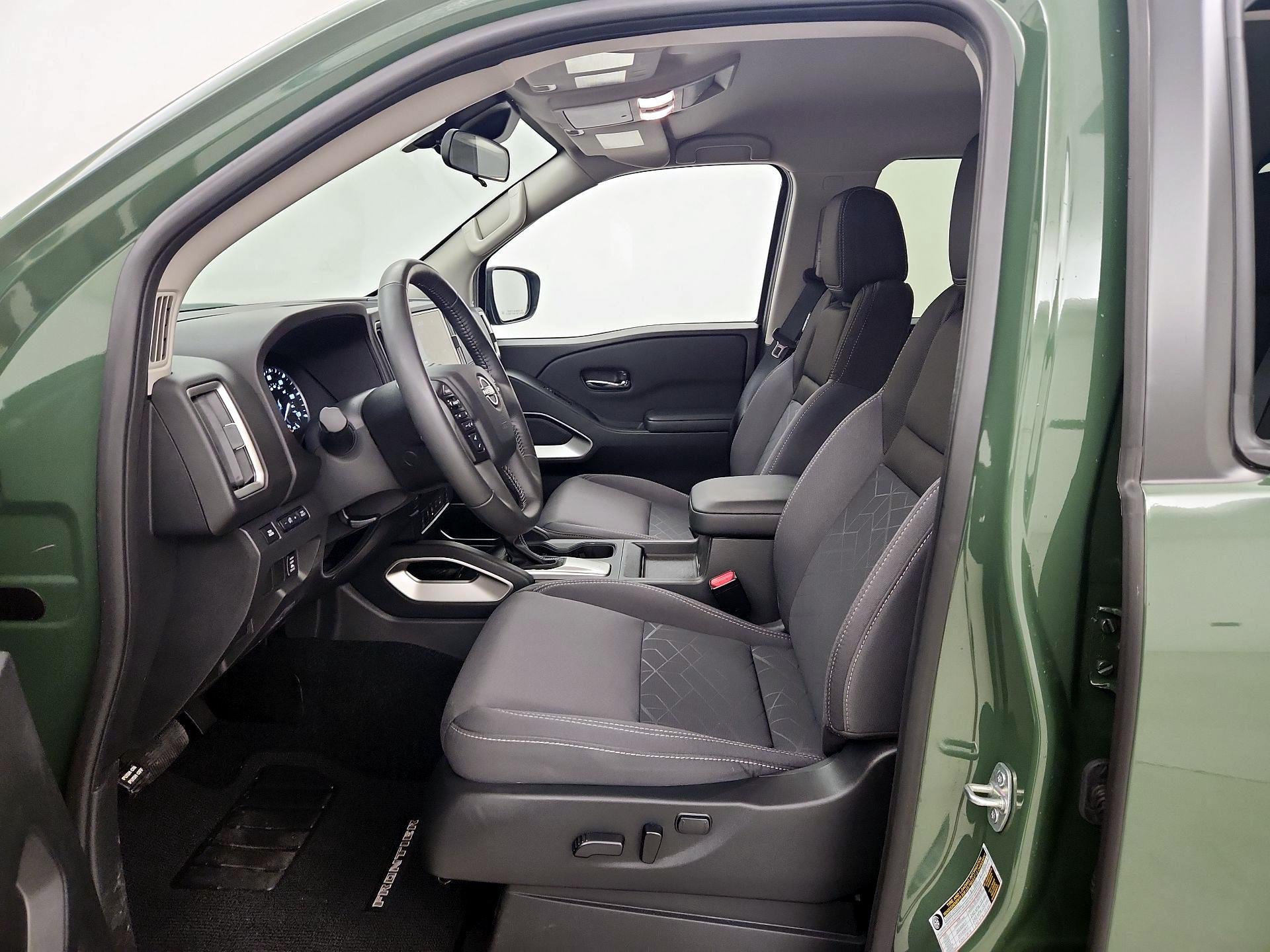 Thumbnail: 2025 Nissan Frontier - 11