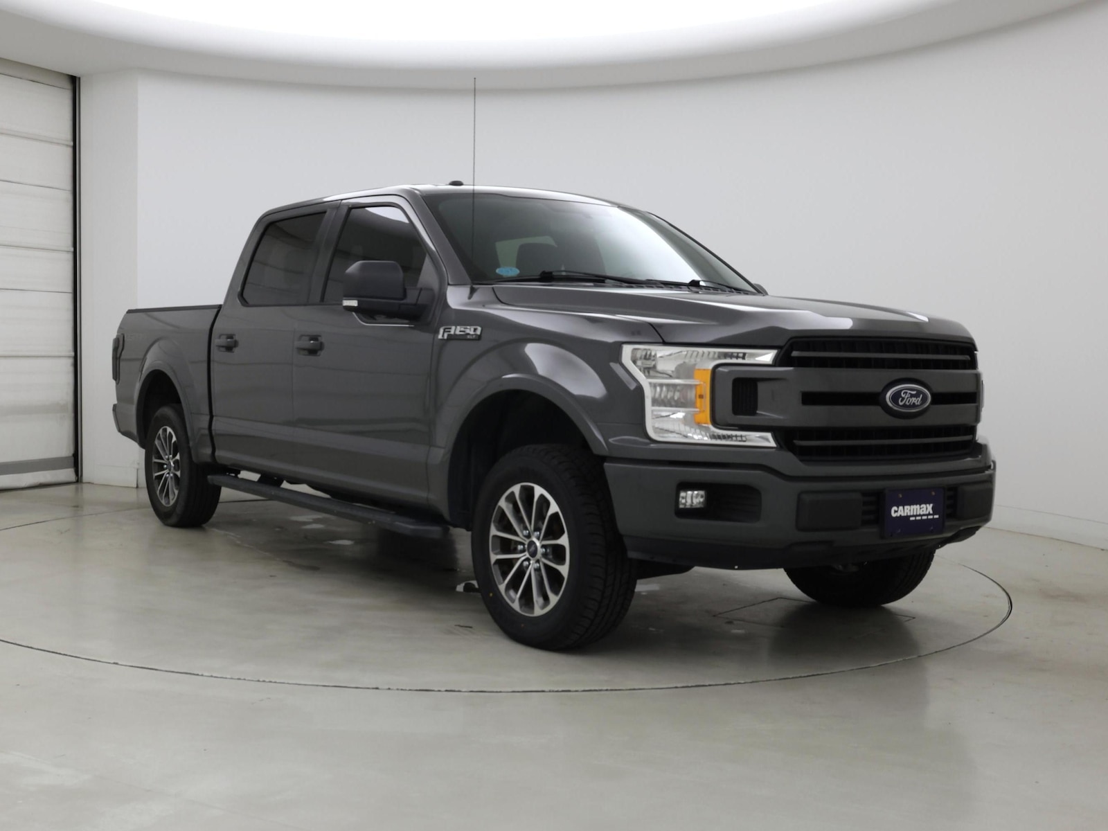 2018 Ford F-150 XLT - Photo 2