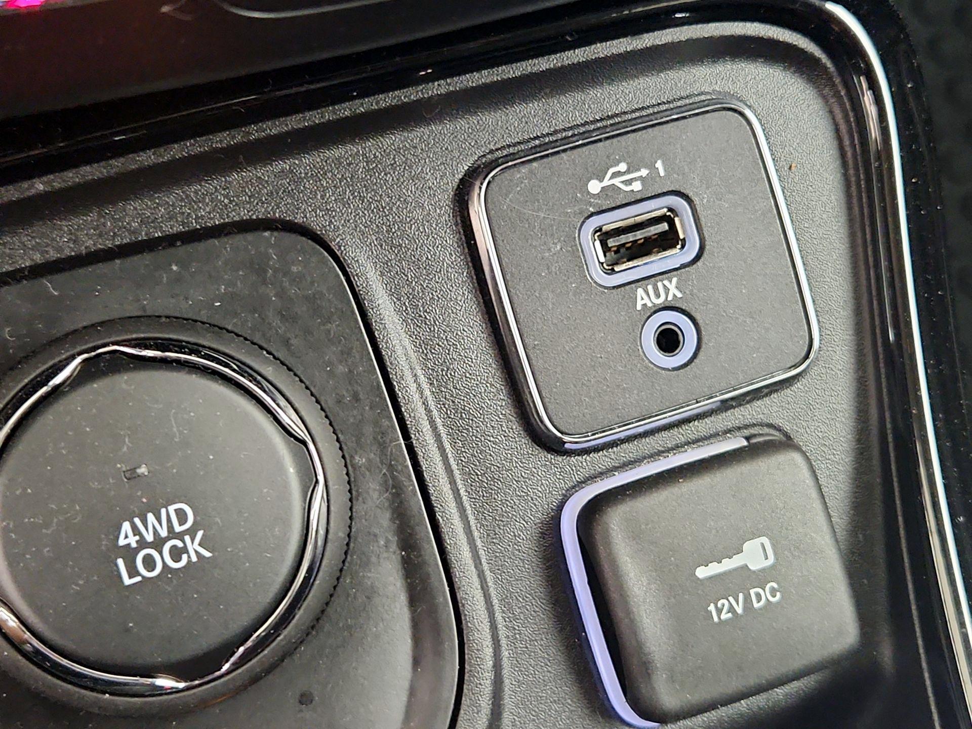 Thumbnail: 2021 Jeep Compass - 18