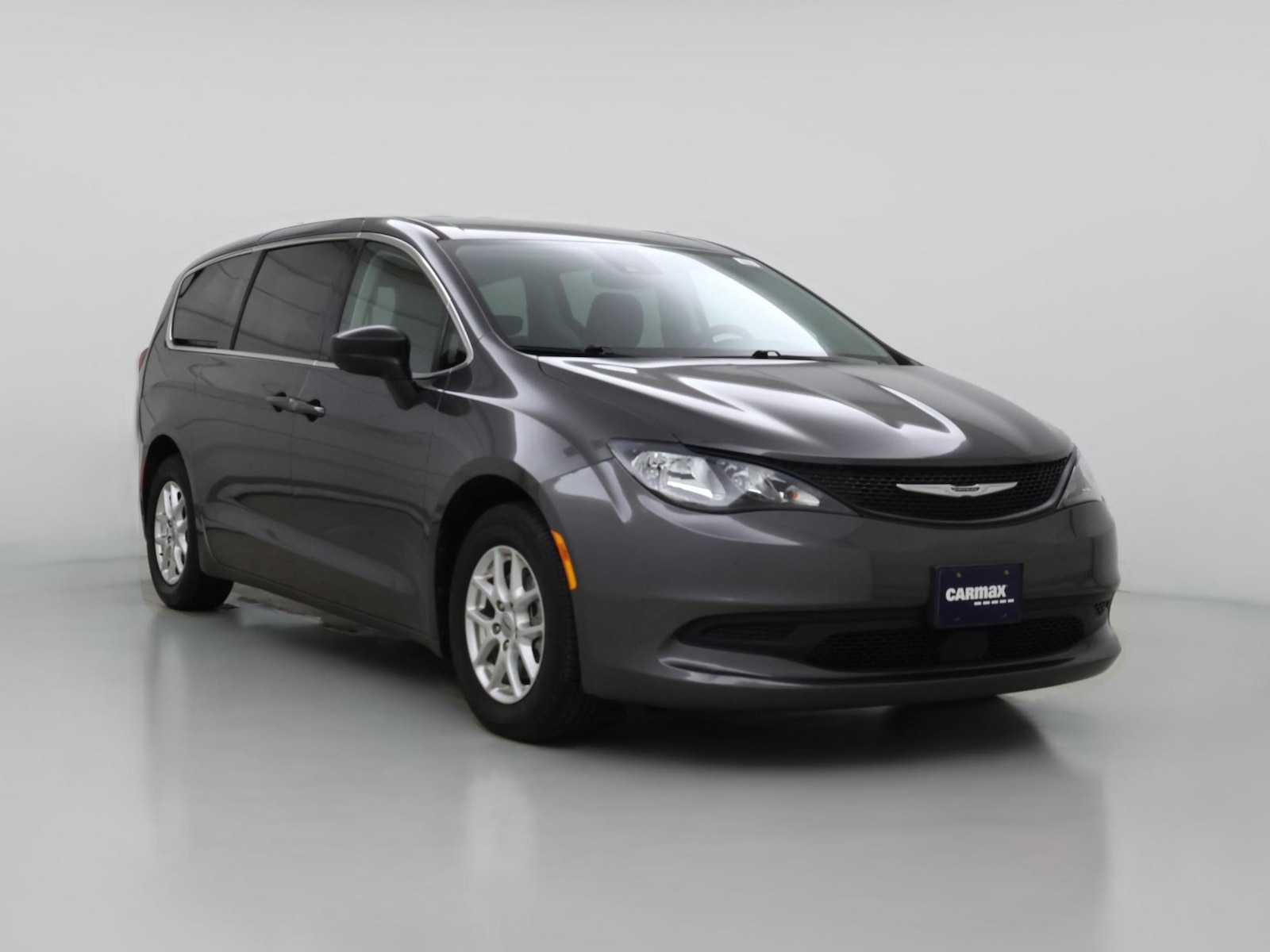 2022 Chrysler Voyager
