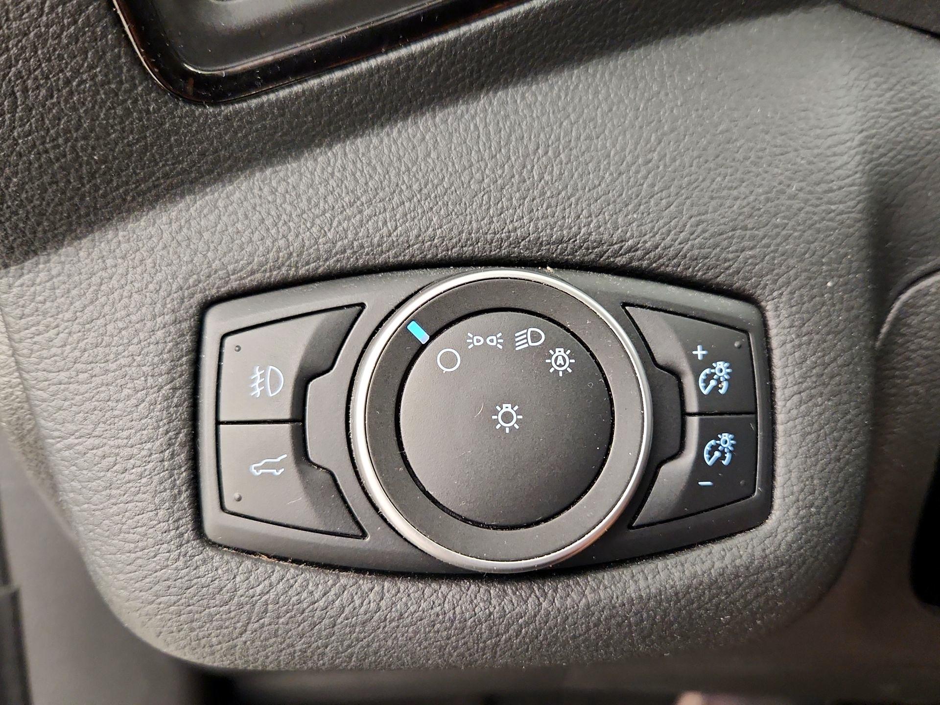 Thumbnail: 2018 Ford Escape - 13