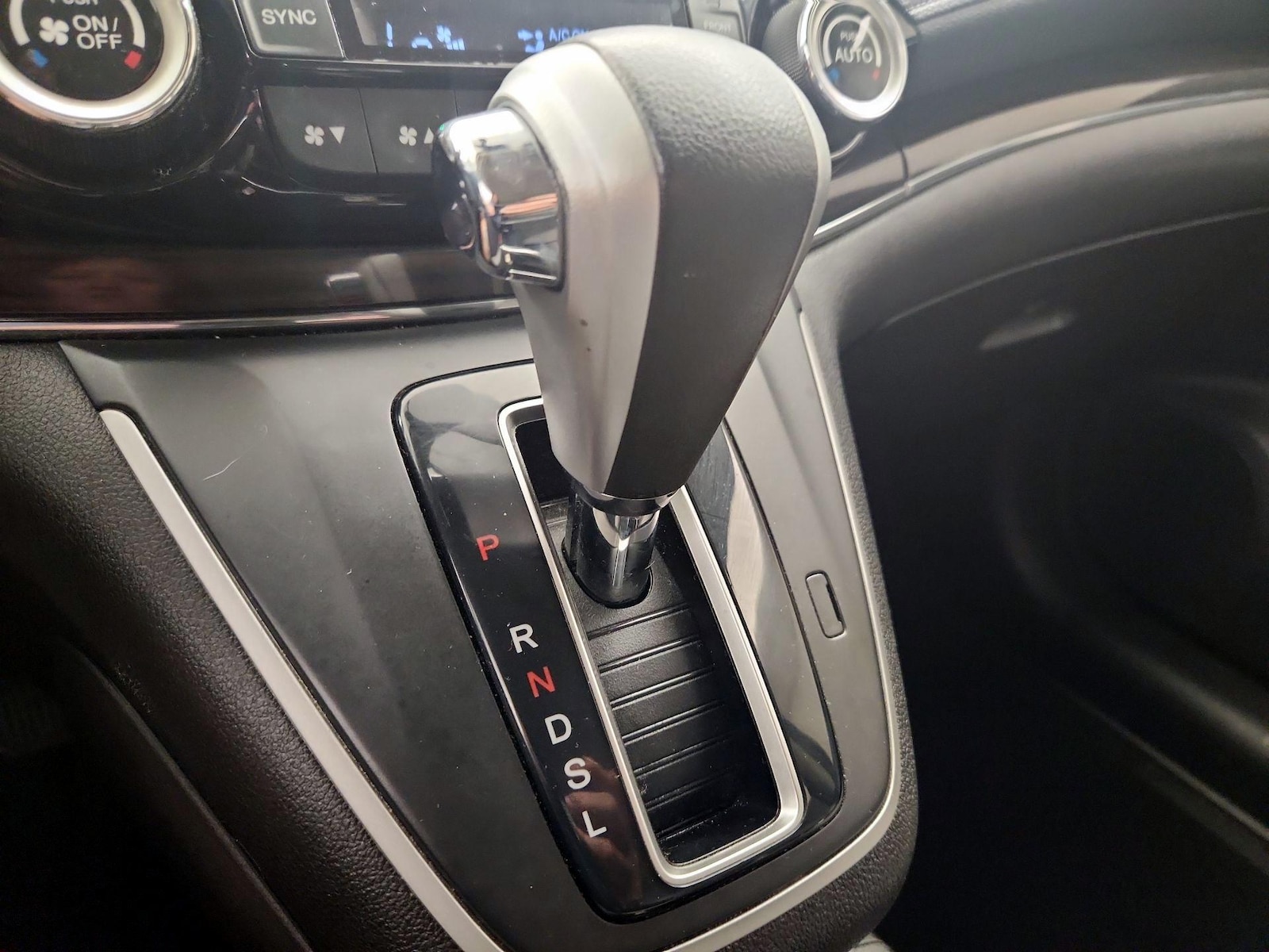 2015 Honda CR-V EX-L - Photo 18