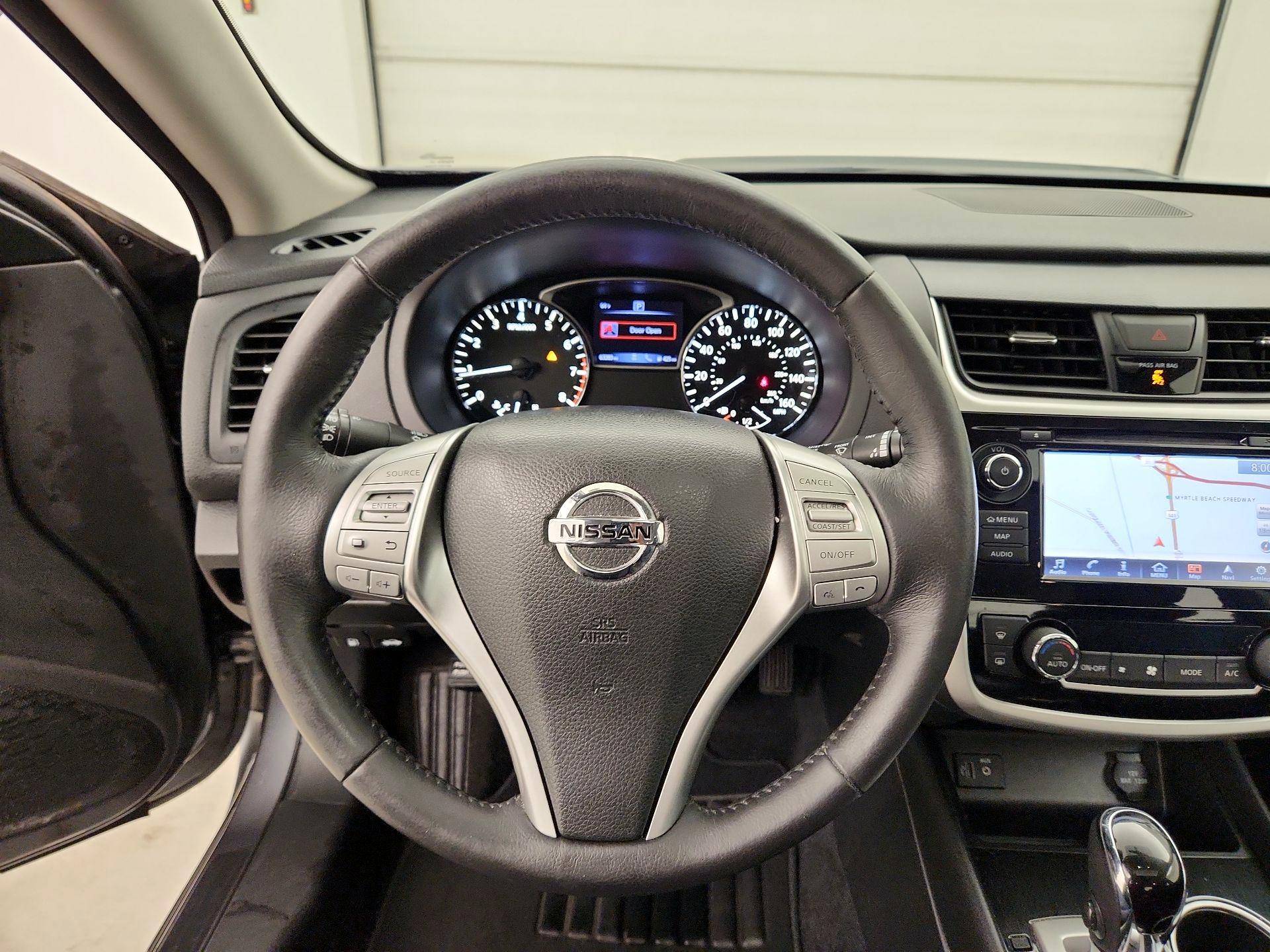 Thumbnail: 2018 Nissan Altima - 10