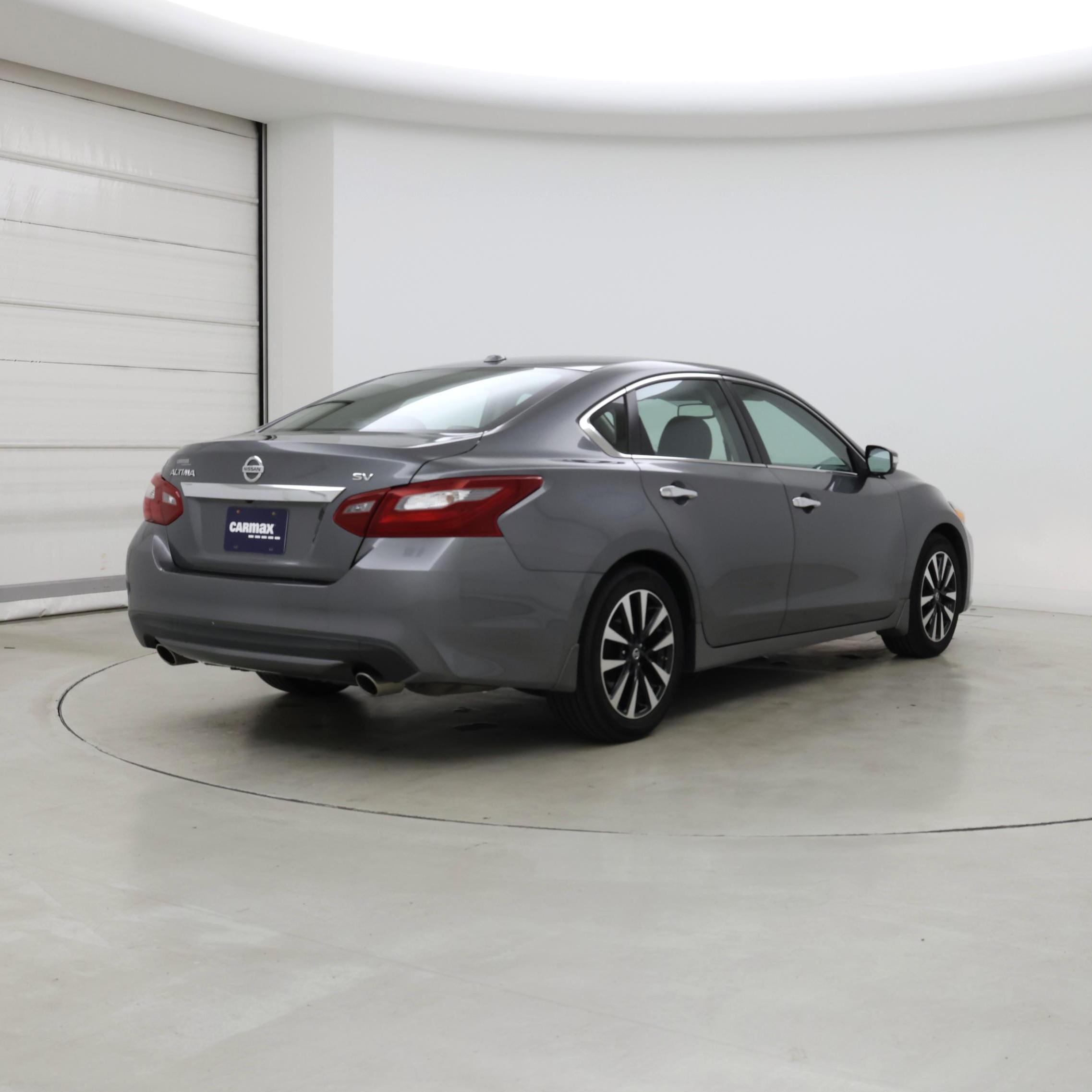 Thumbnail: 2018 Nissan Altima - 8