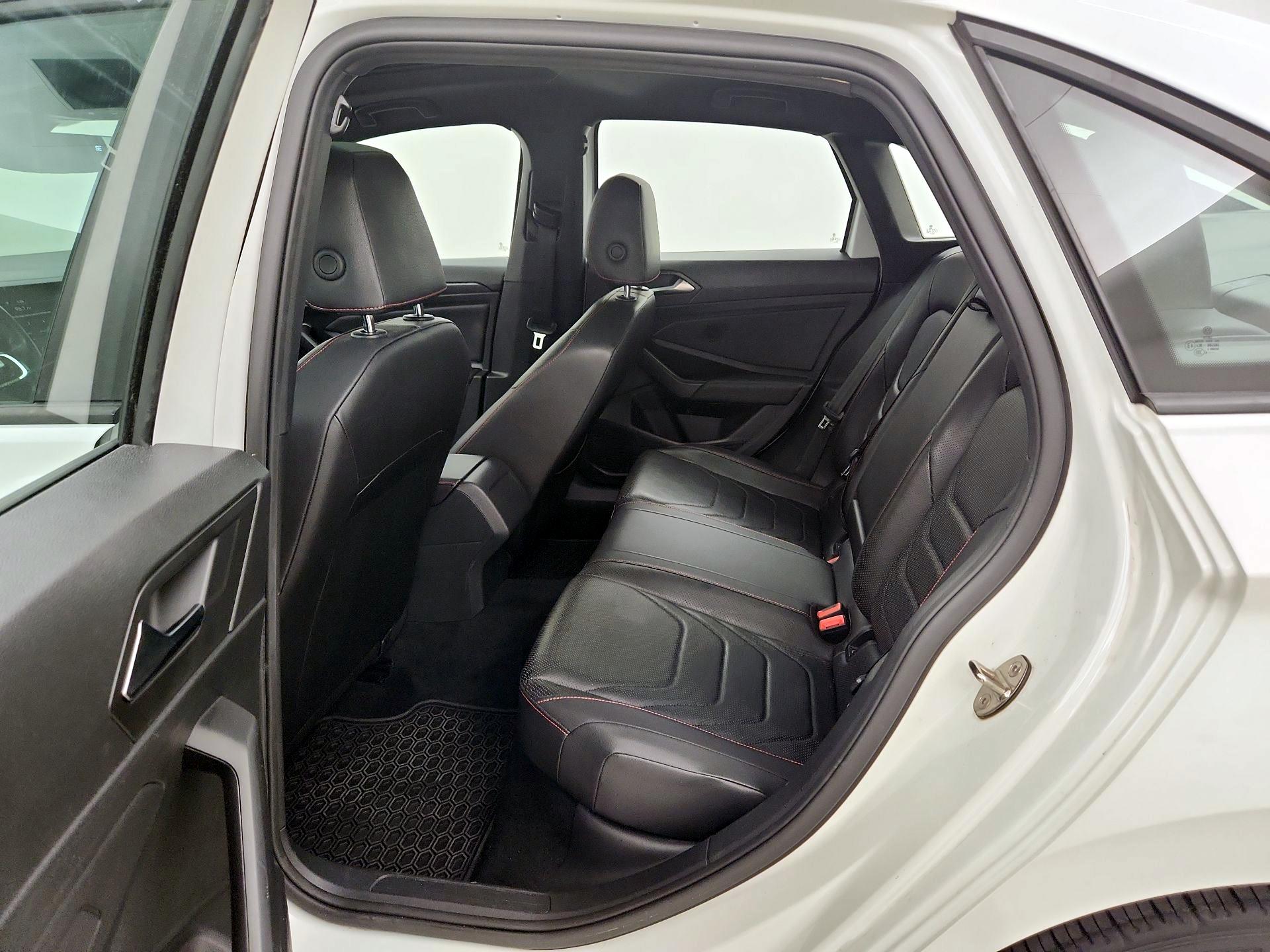 Thumbnail: 2021 Volkswagen Jetta - 20