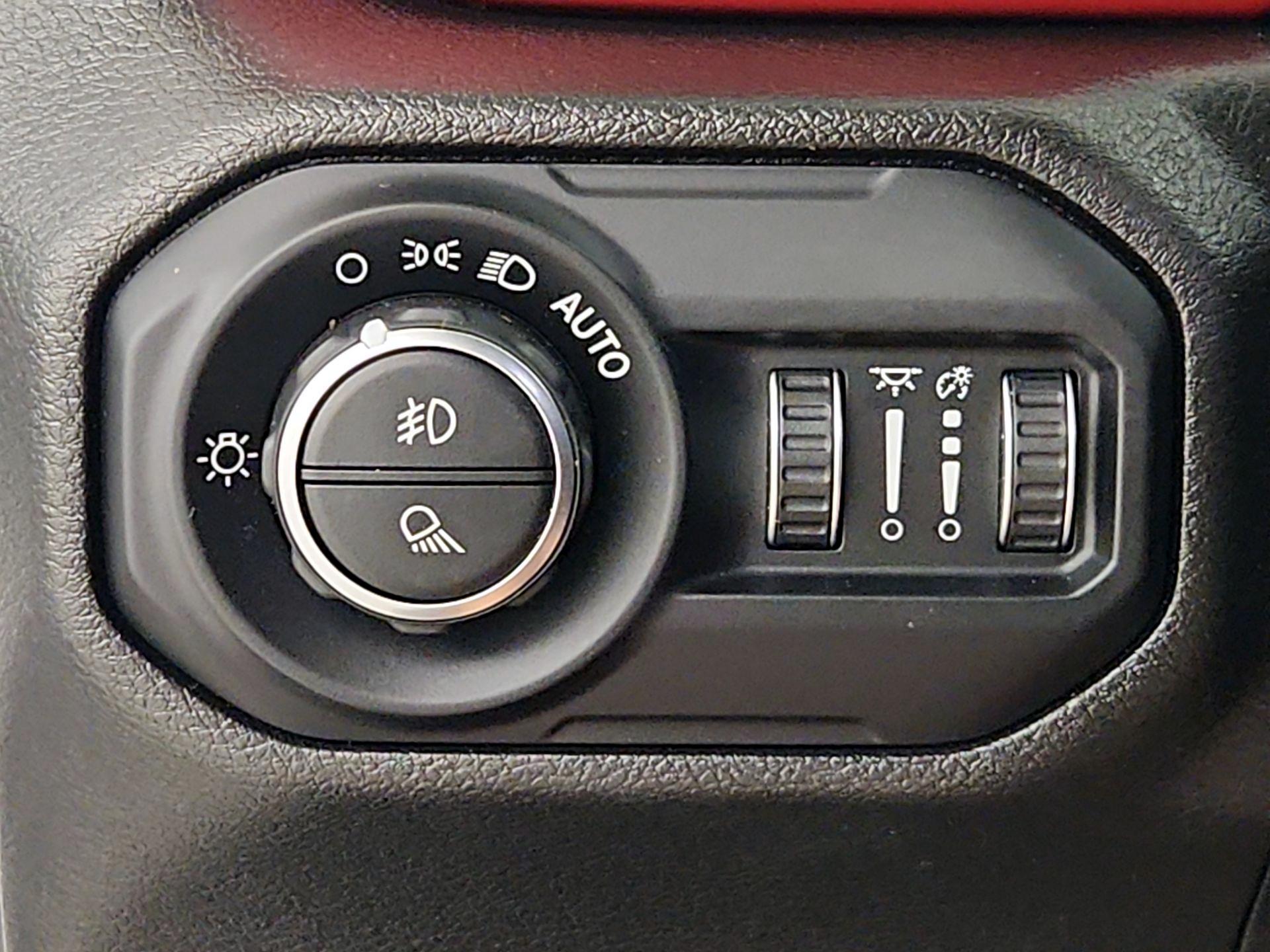 Thumbnail: 2022 Jeep Gladiator - 13