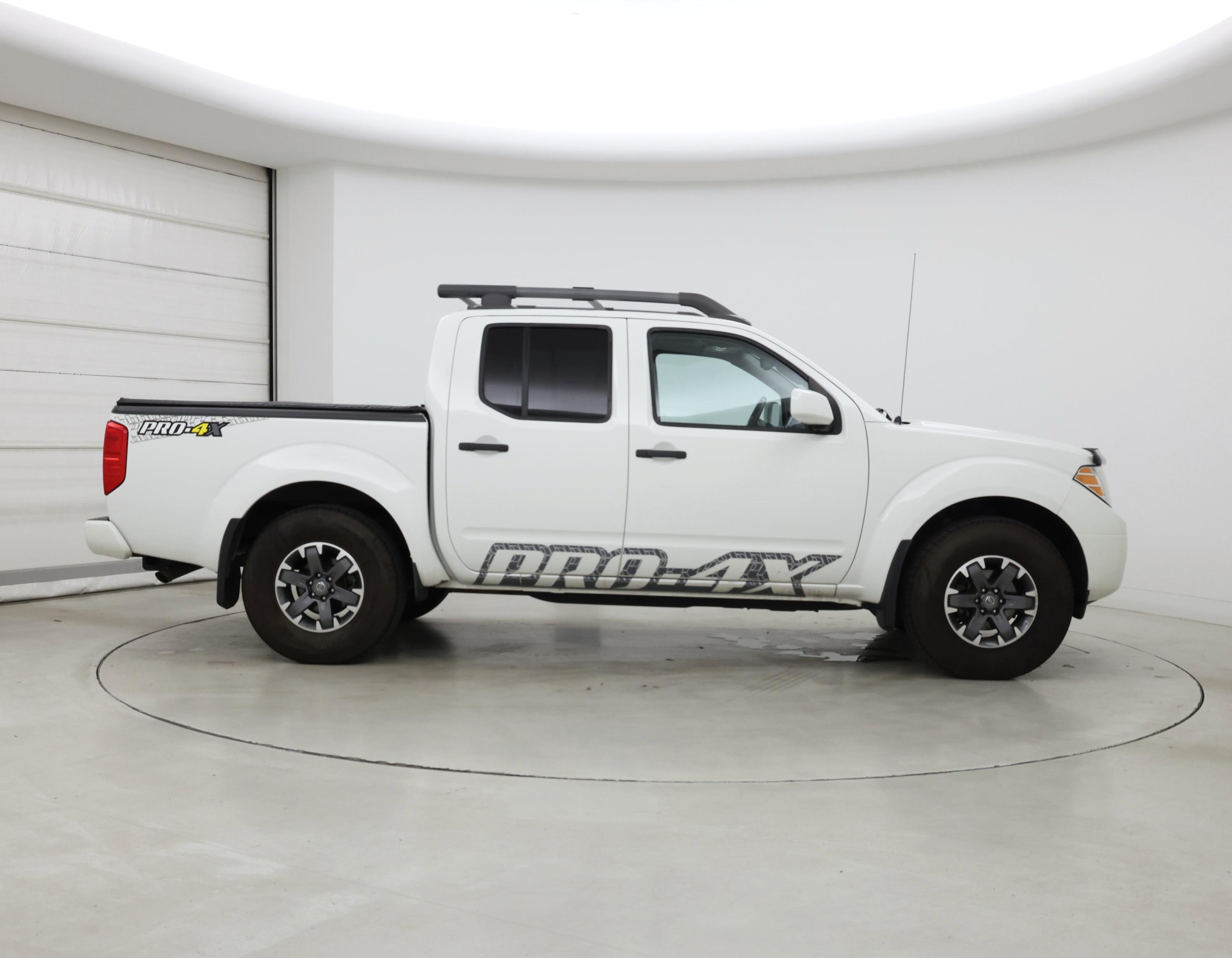 Thumbnail: 2020 Nissan Frontier - 7
