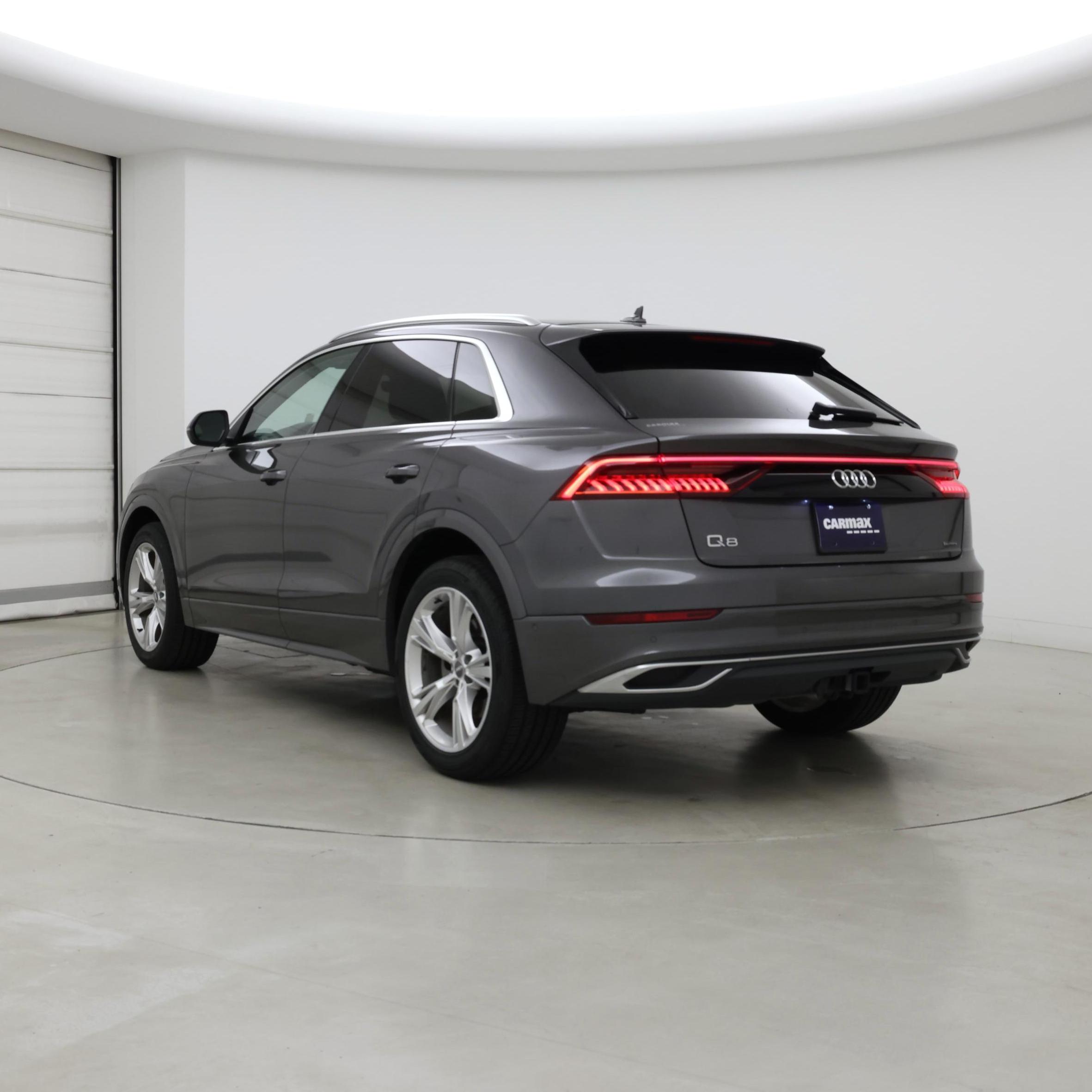 Thumbnail: 2020 Audi Q8 - 2