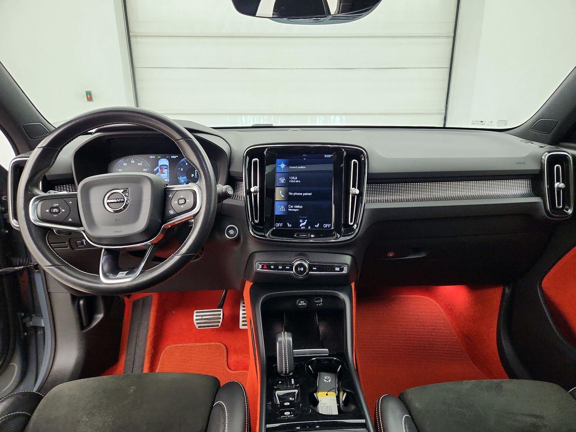 Thumbnail: 2020 Volvo XC40 - 9