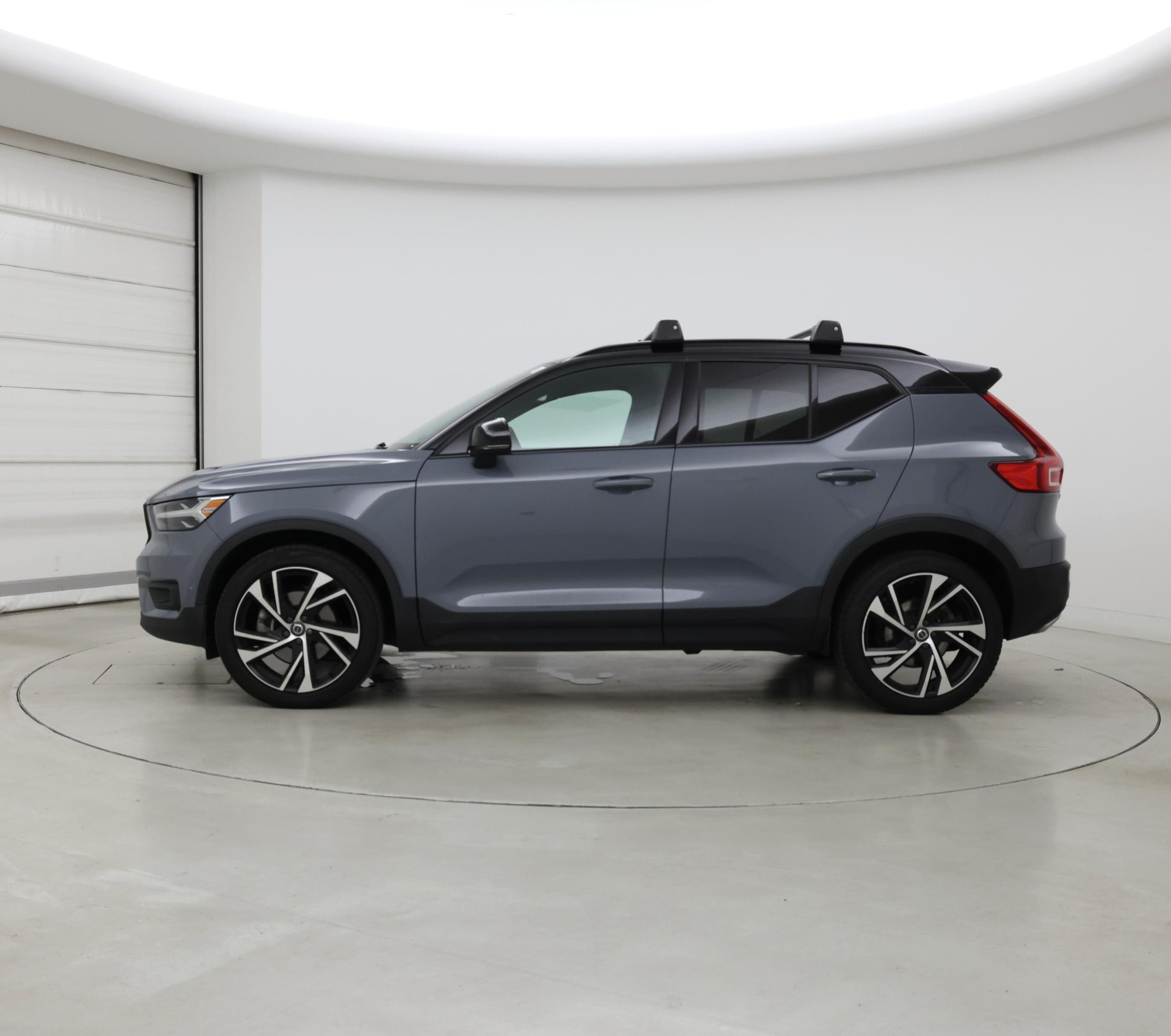 Thumbnail: 2020 Volvo XC40 - 3