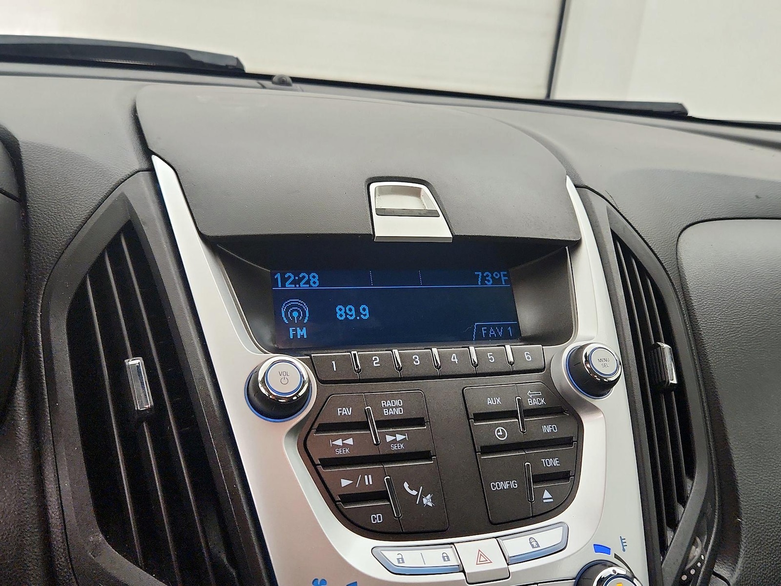 2015 Chevrolet Equinox LS - Photo 14