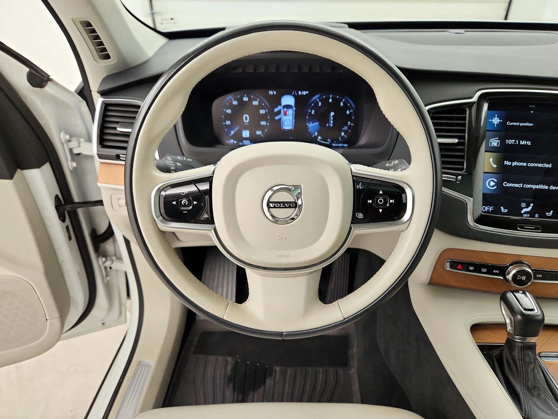 Thumbnail: 2021 Volvo XC90 - 10