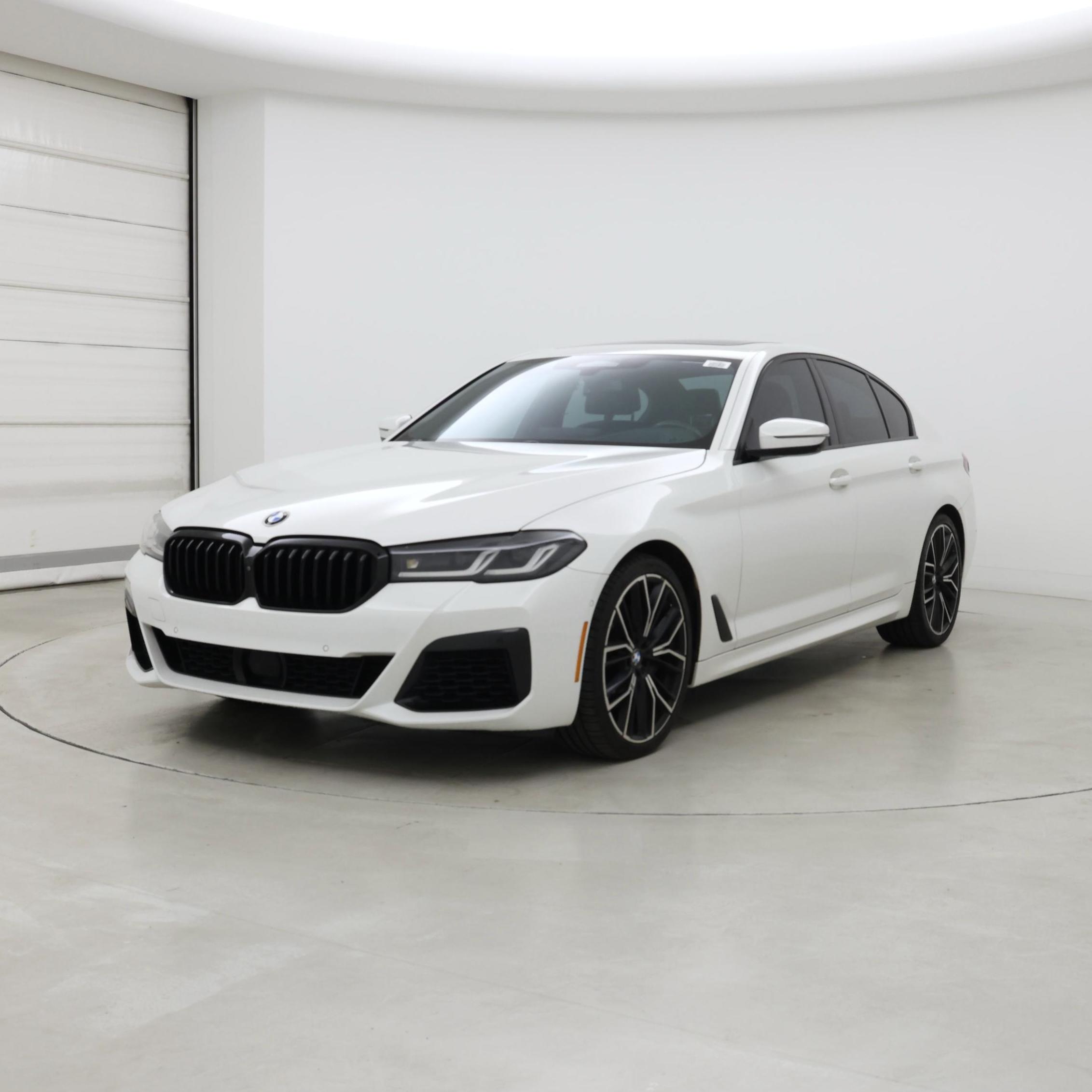 Thumbnail: 2021 BMW 5 Series - 4