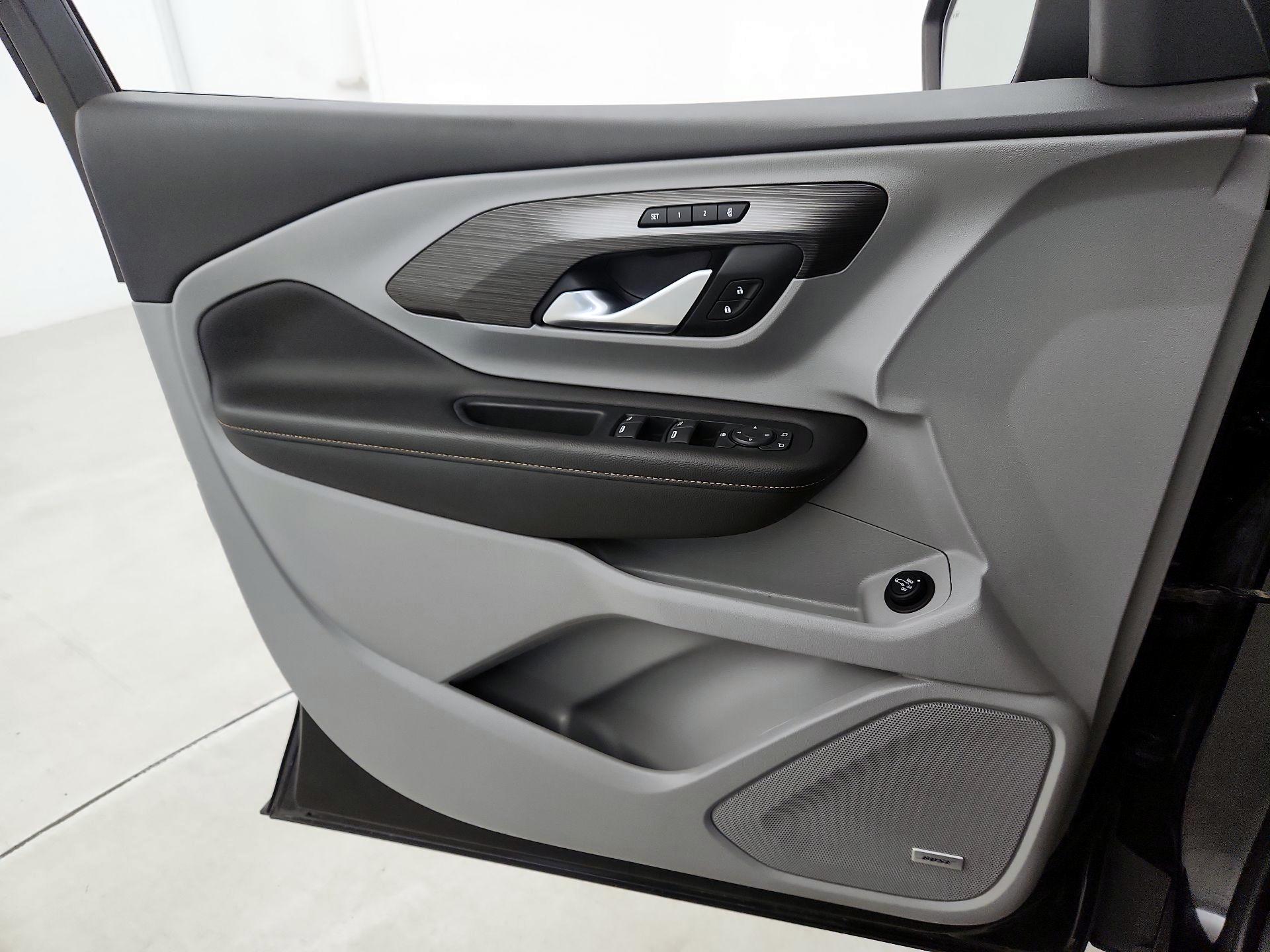 Thumbnail: 2020 GMC Terrain - 12