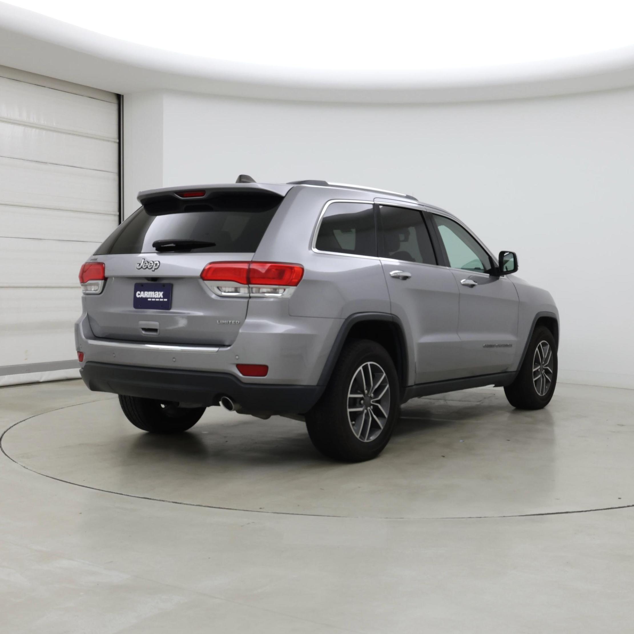 Thumbnail: 2019 Jeep Grand Cherokee - 8