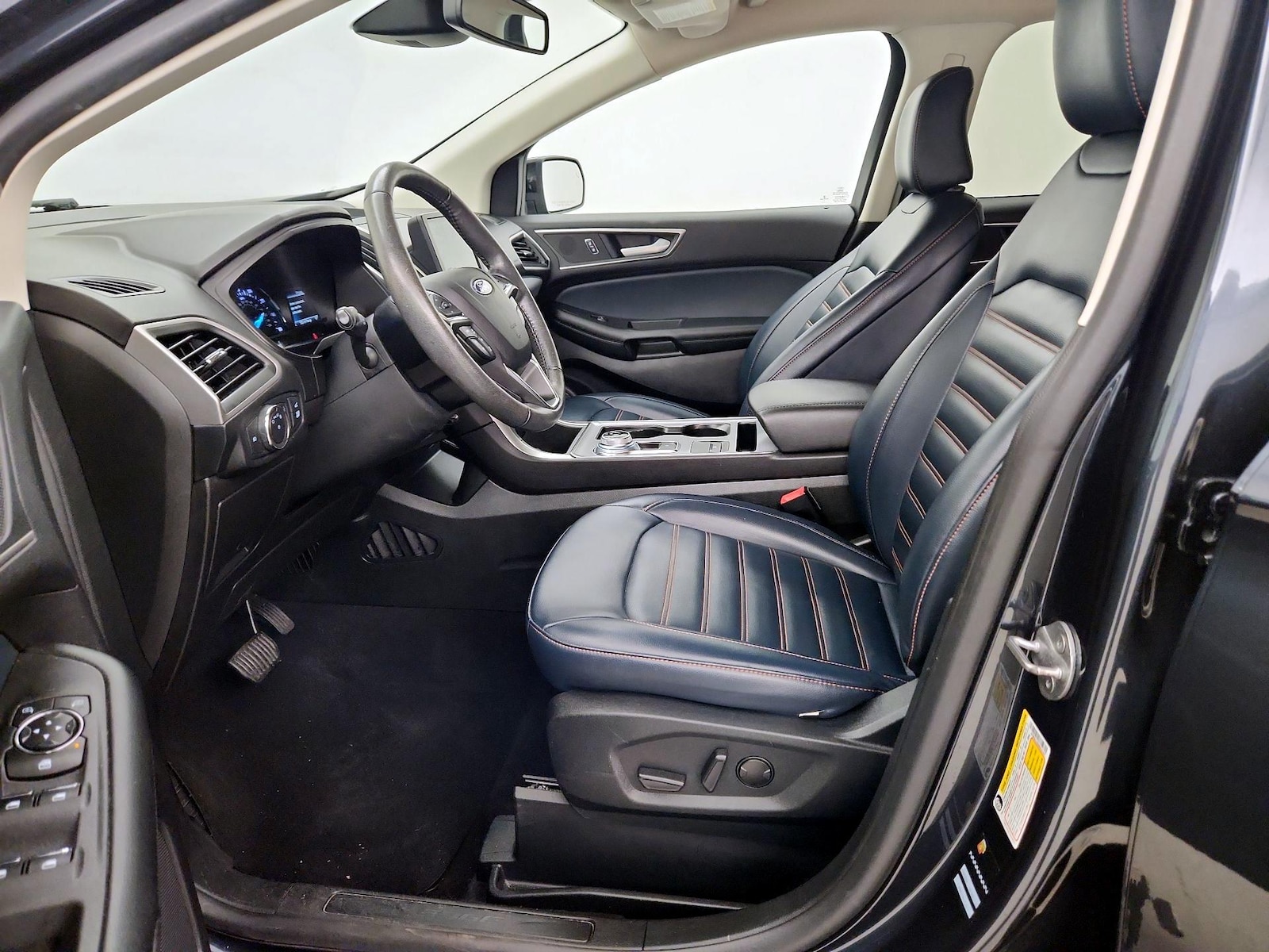 2022 Ford Edge SEL - Photo 12