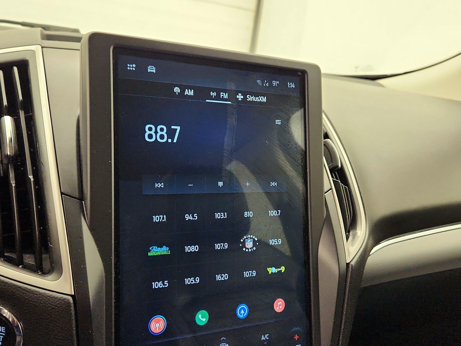 2022 Ford Edge SEL - Photo 17