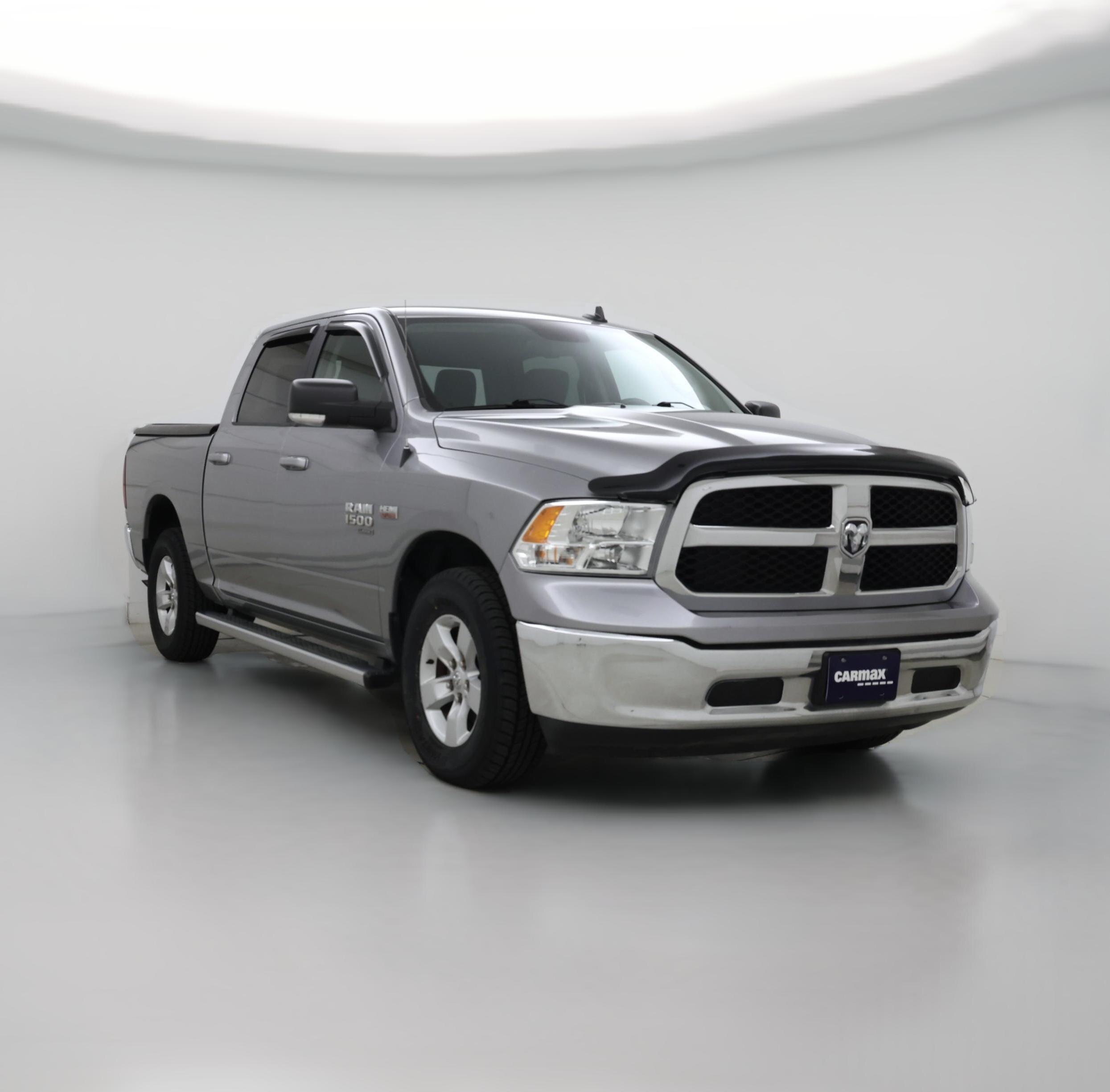 Thumbnail: 2020 RAM 1500 Classic - 1