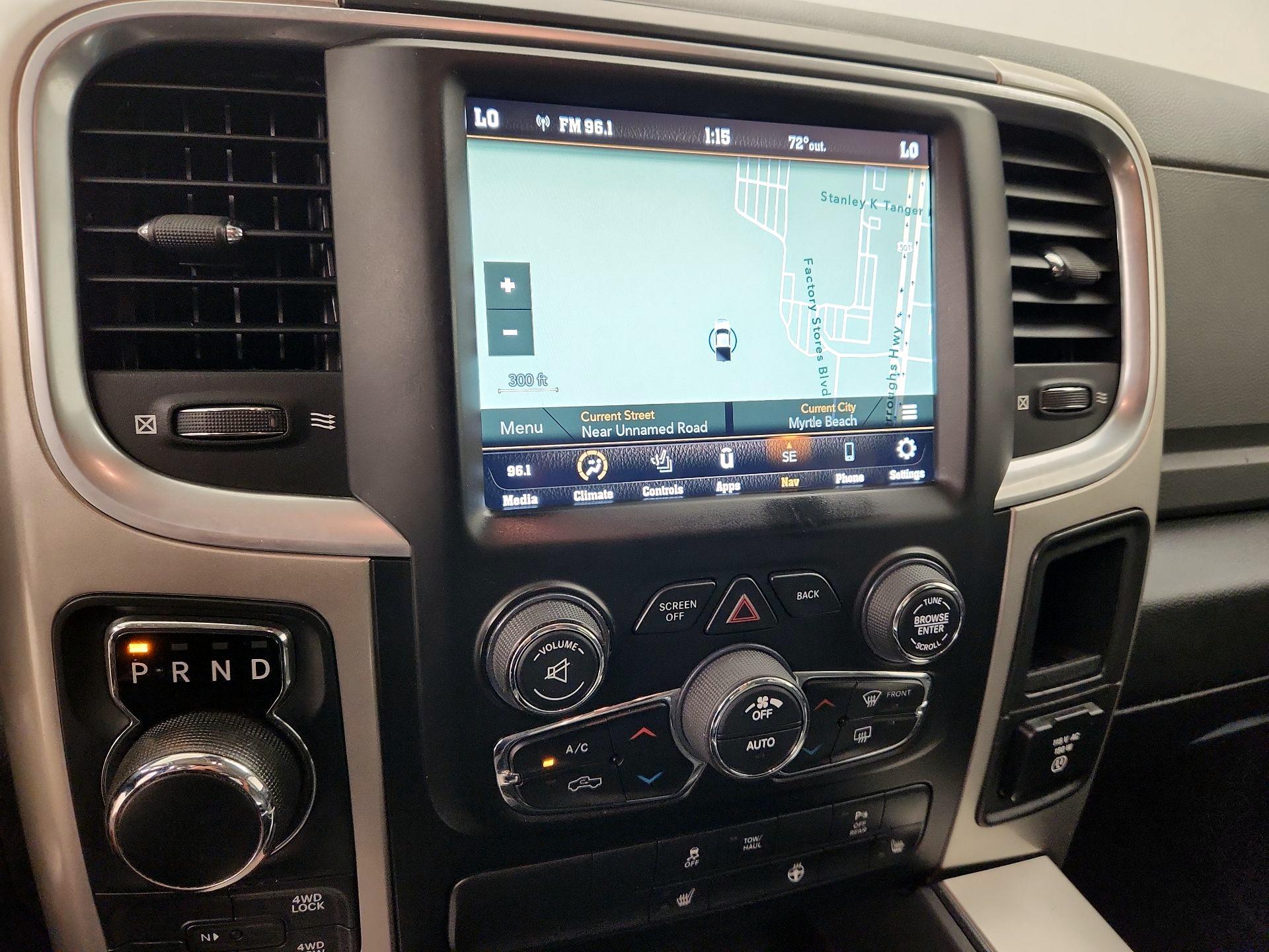 Thumbnail: 2020 RAM 1500 Classic - 14