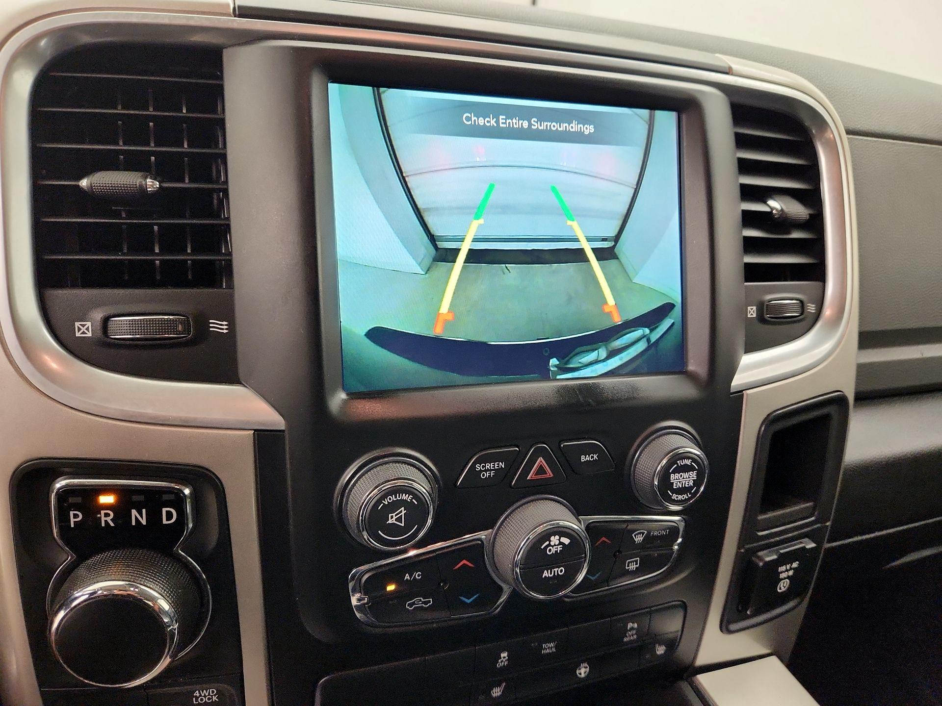 Thumbnail: 2020 RAM 1500 Classic - 15
