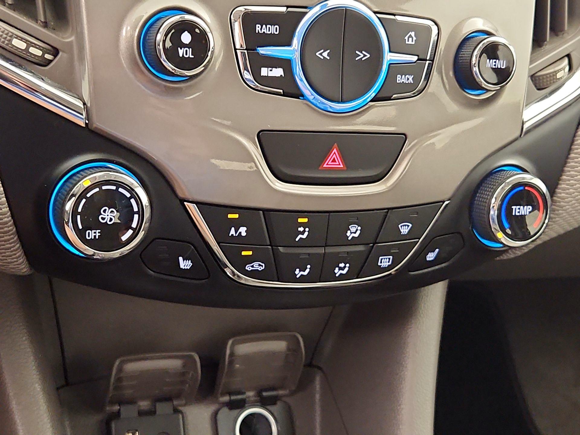 Thumbnail: 2017 Chevrolet Cruze - 16