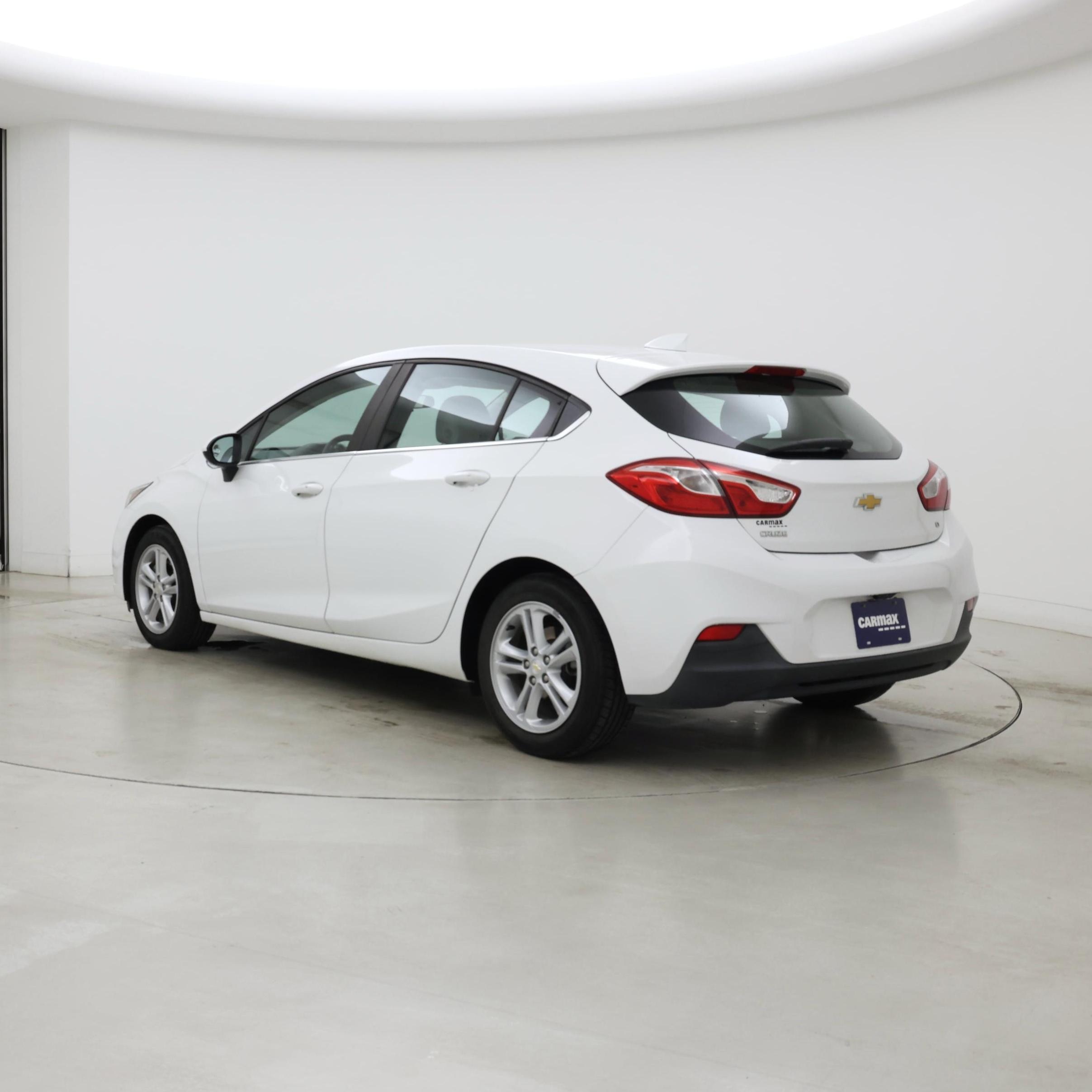 Thumbnail: 2017 Chevrolet Cruze - 2