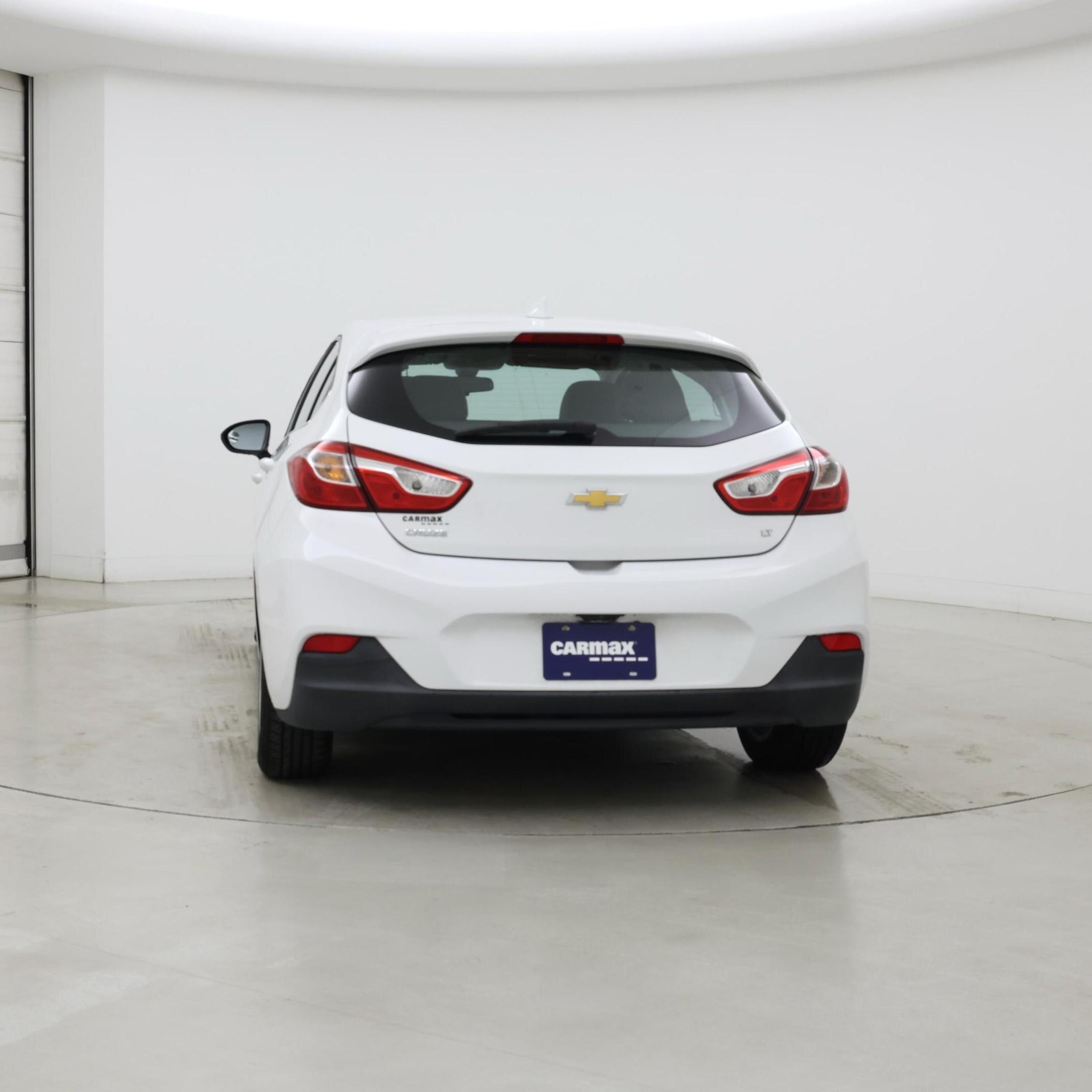 Thumbnail: 2017 Chevrolet Cruze - 6
