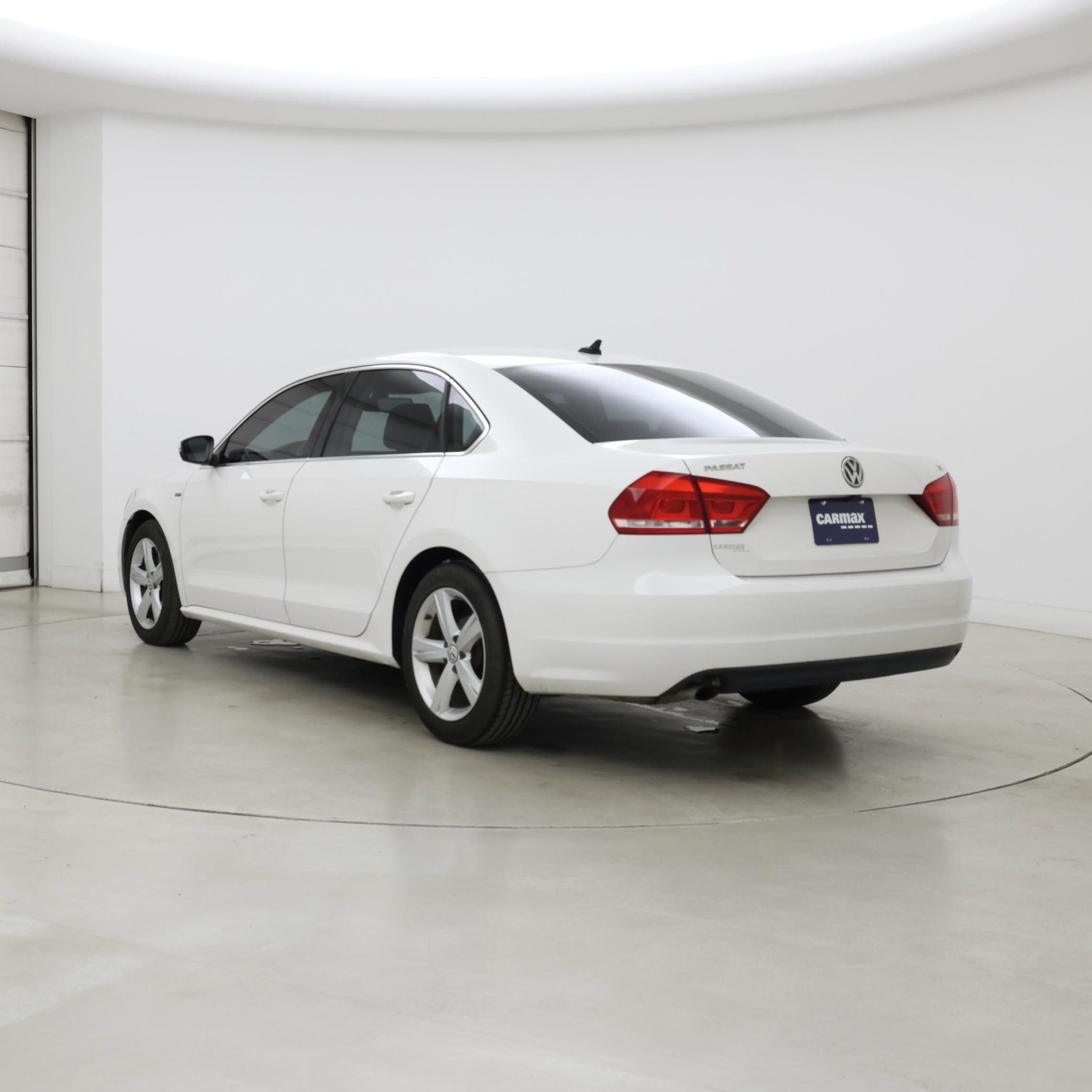 Thumbnail: 2015 Volkswagen Passat - 2