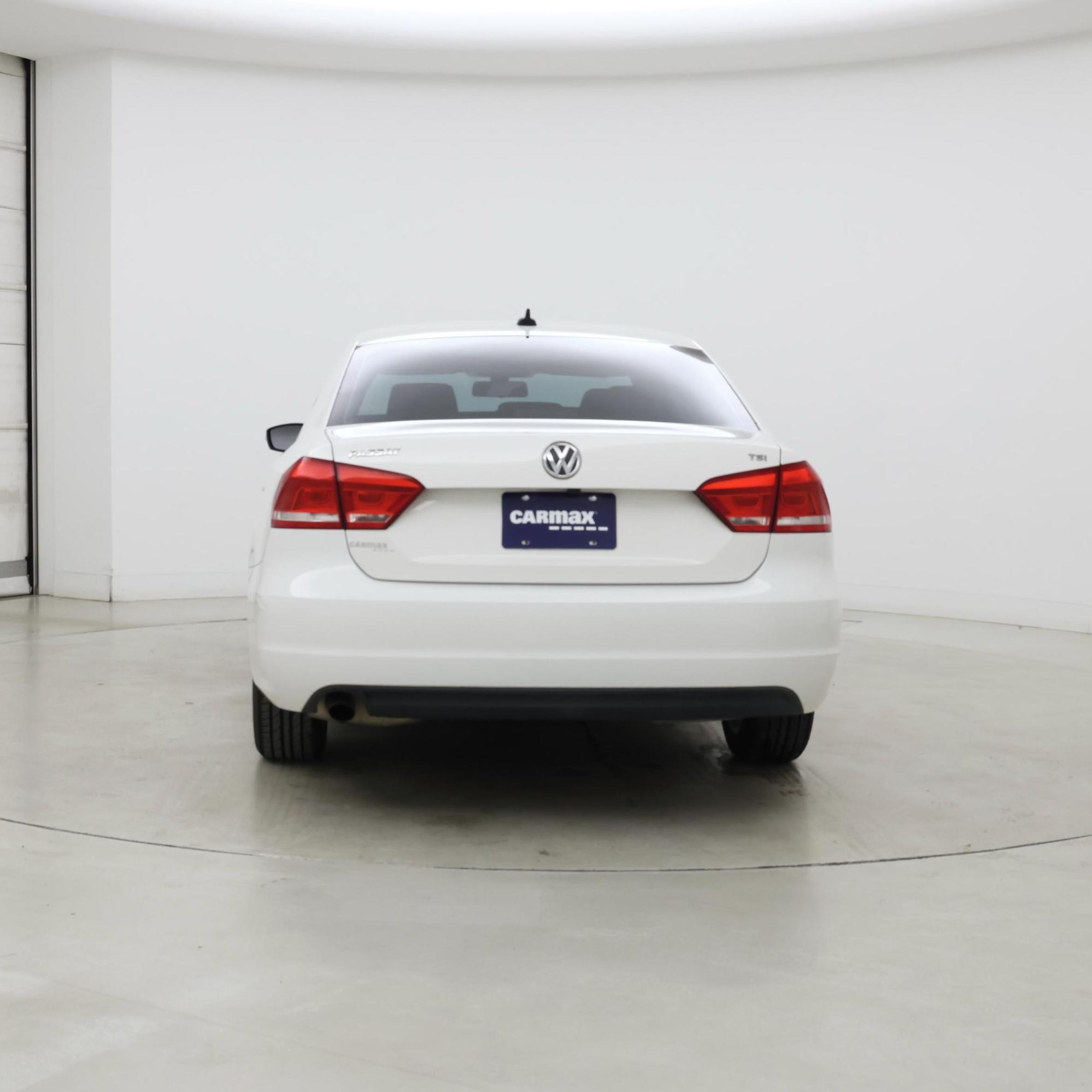 Thumbnail: 2015 Volkswagen Passat - 6