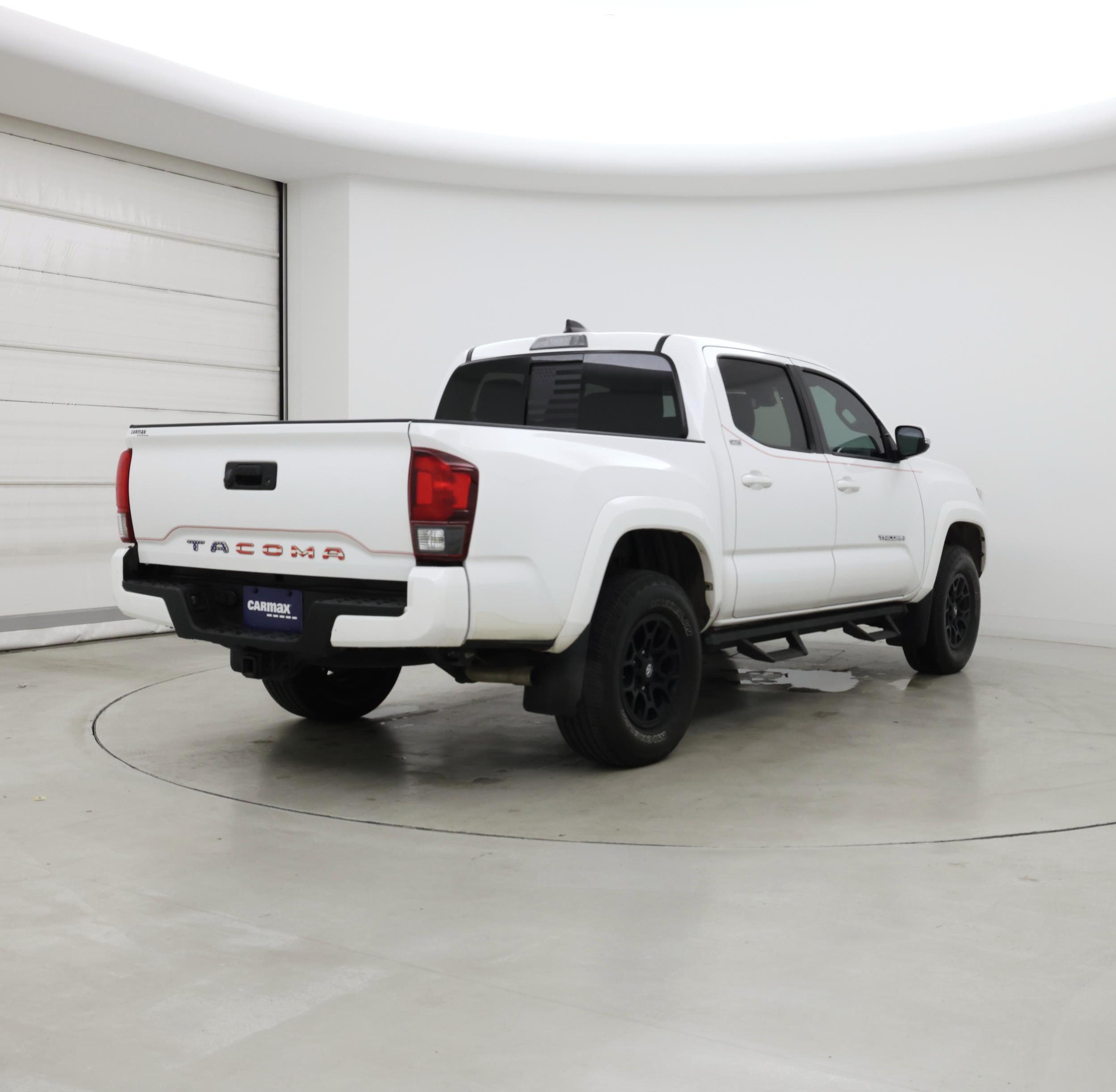 Thumbnail: 2022 Toyota Tacoma - 8