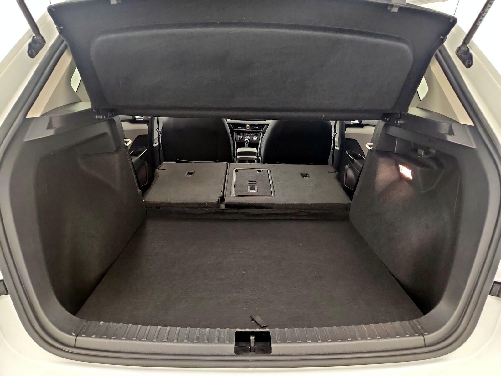 2022 Volkswagen Taos SE - Photo 22