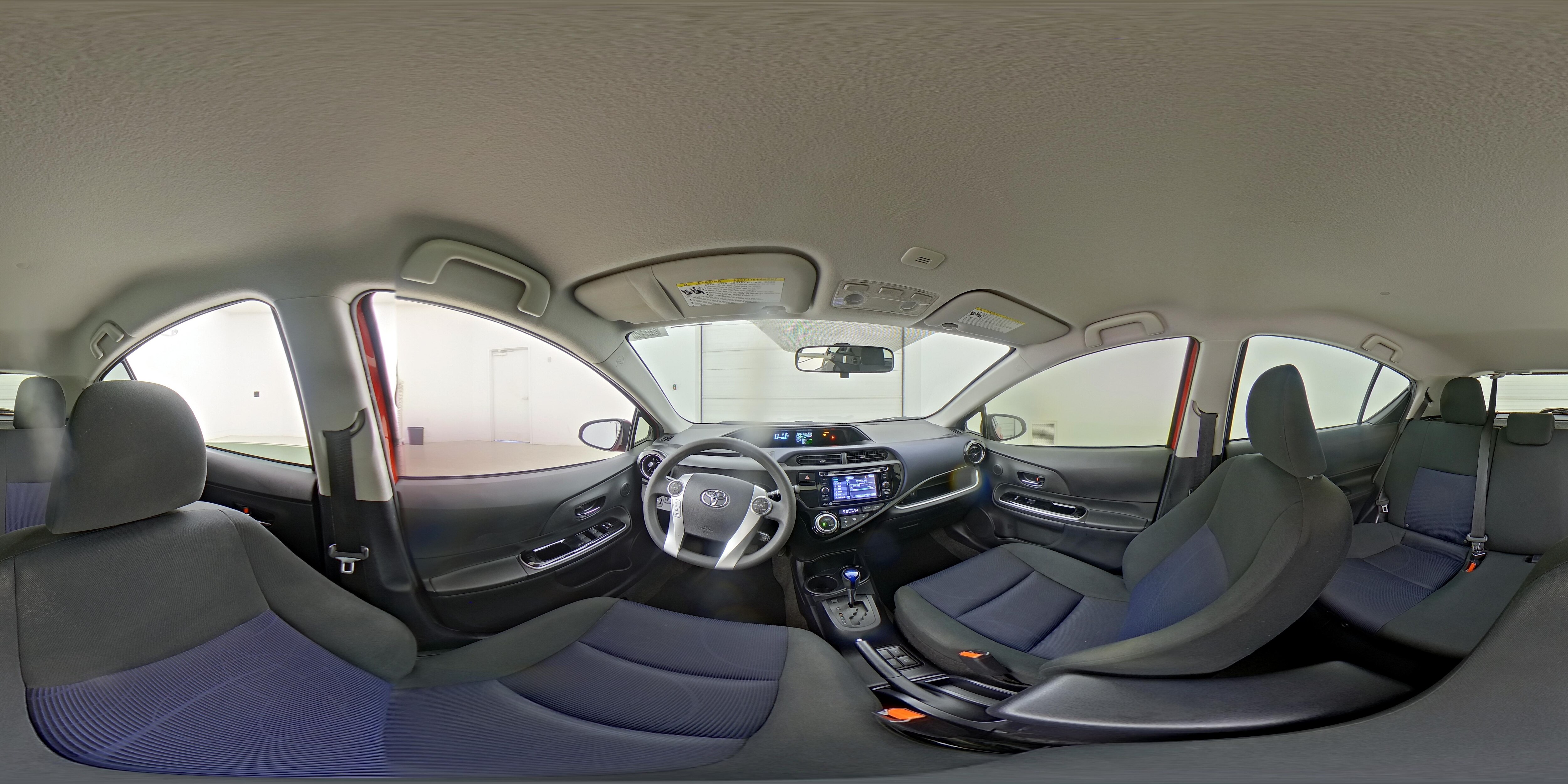 2015 Toyota Prius c Three - Photo 24