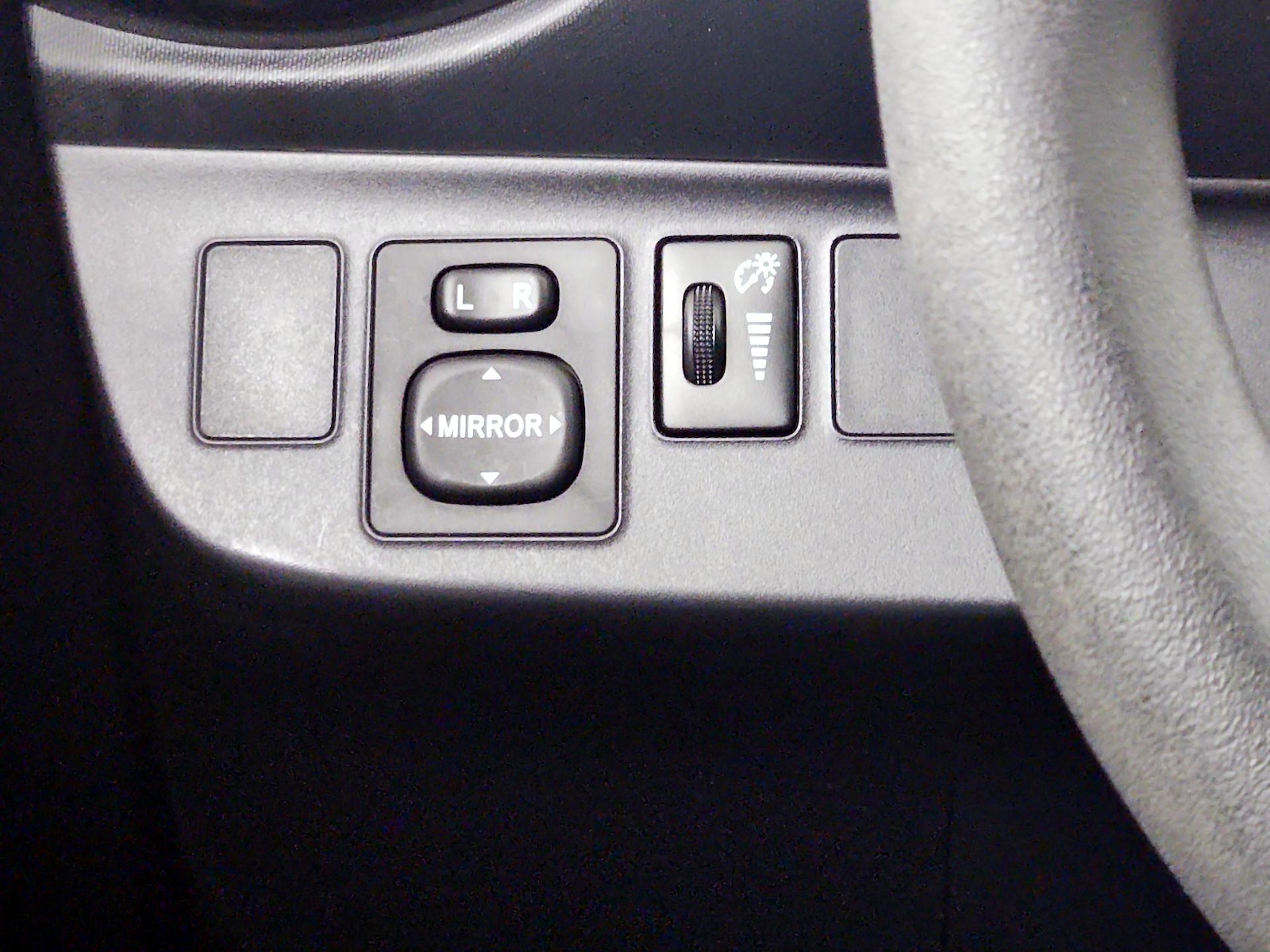 2015 Toyota Prius c Three - Photo 14
