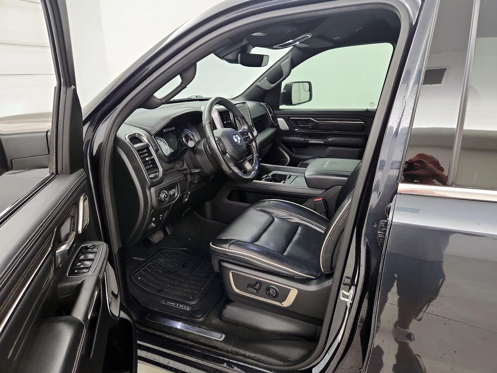2019 RAM Ram 1500 Pickup Limited - Photo 12
