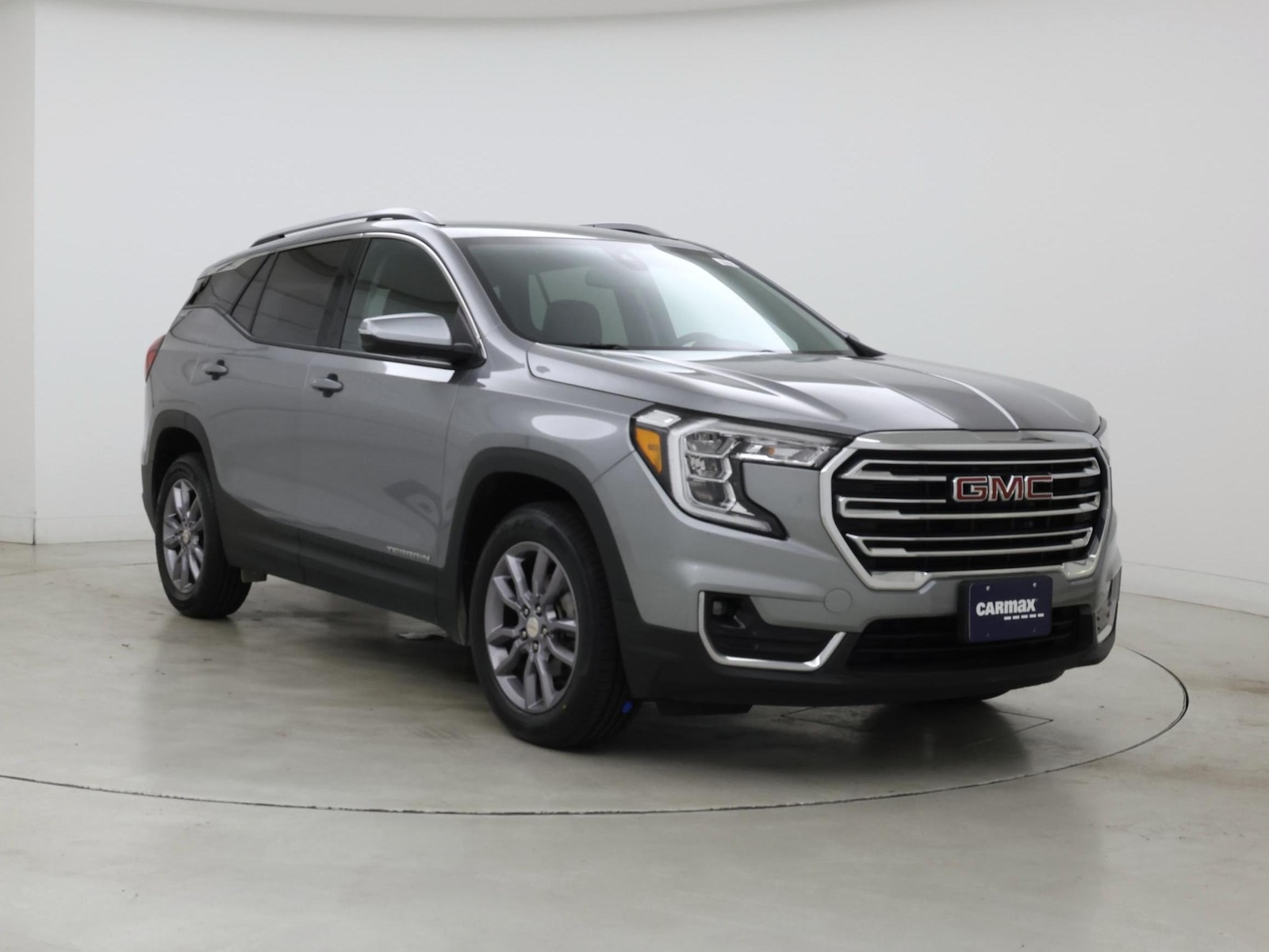 2023 GMC Terrain SLT - Photo 2