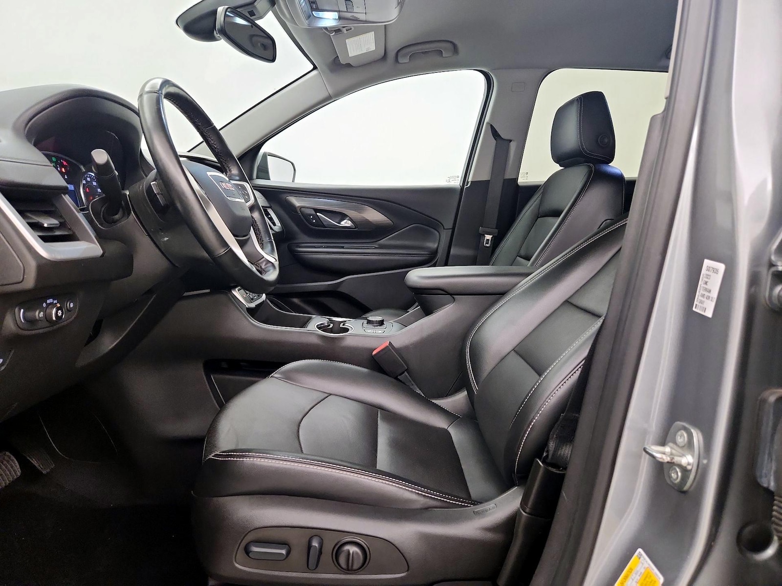 2023 GMC Terrain SLT - Photo 12