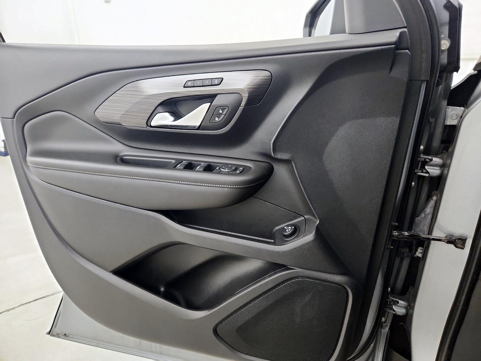2023 GMC Terrain SLT - Photo 13