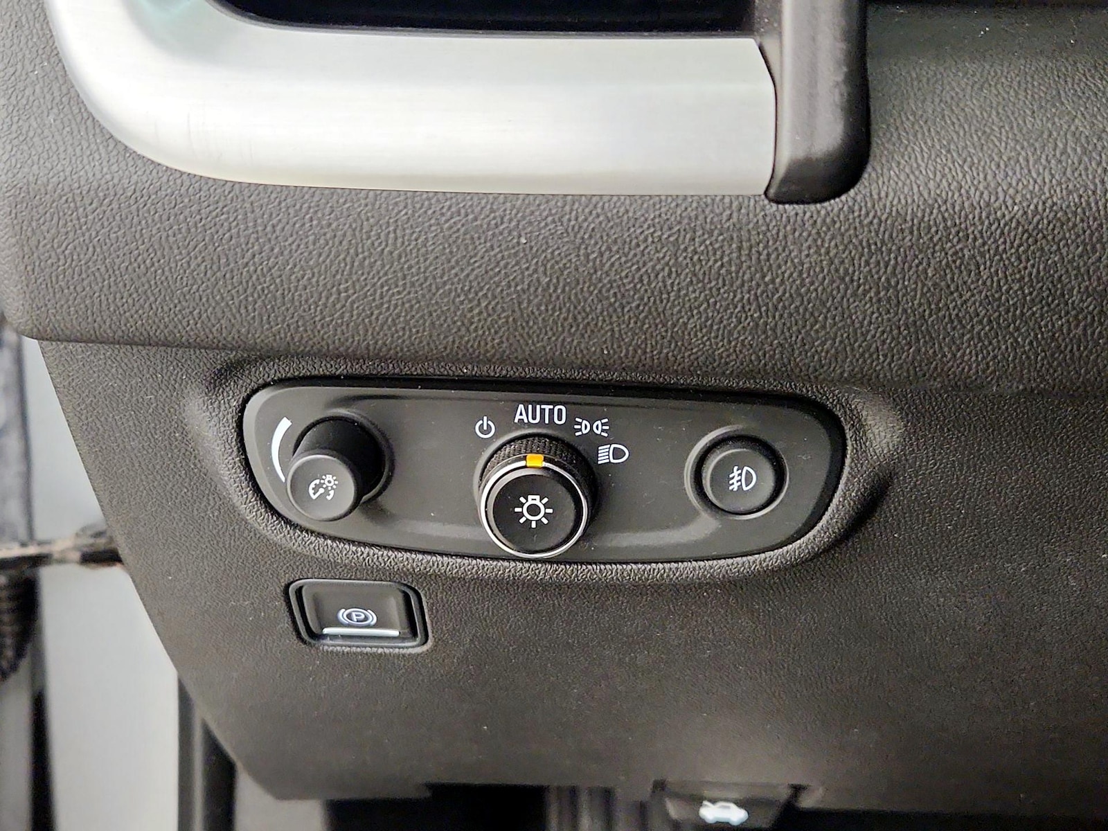 2023 GMC Terrain SLT - Photo 14