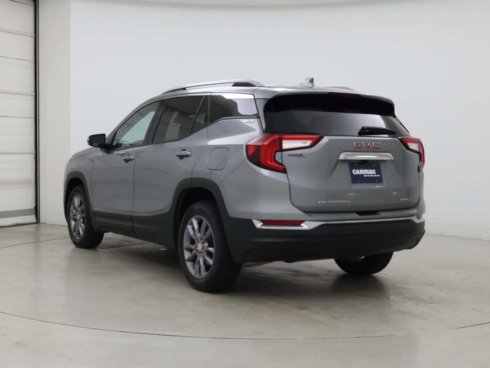 2023 GMC Terrain SLT - Photo 3