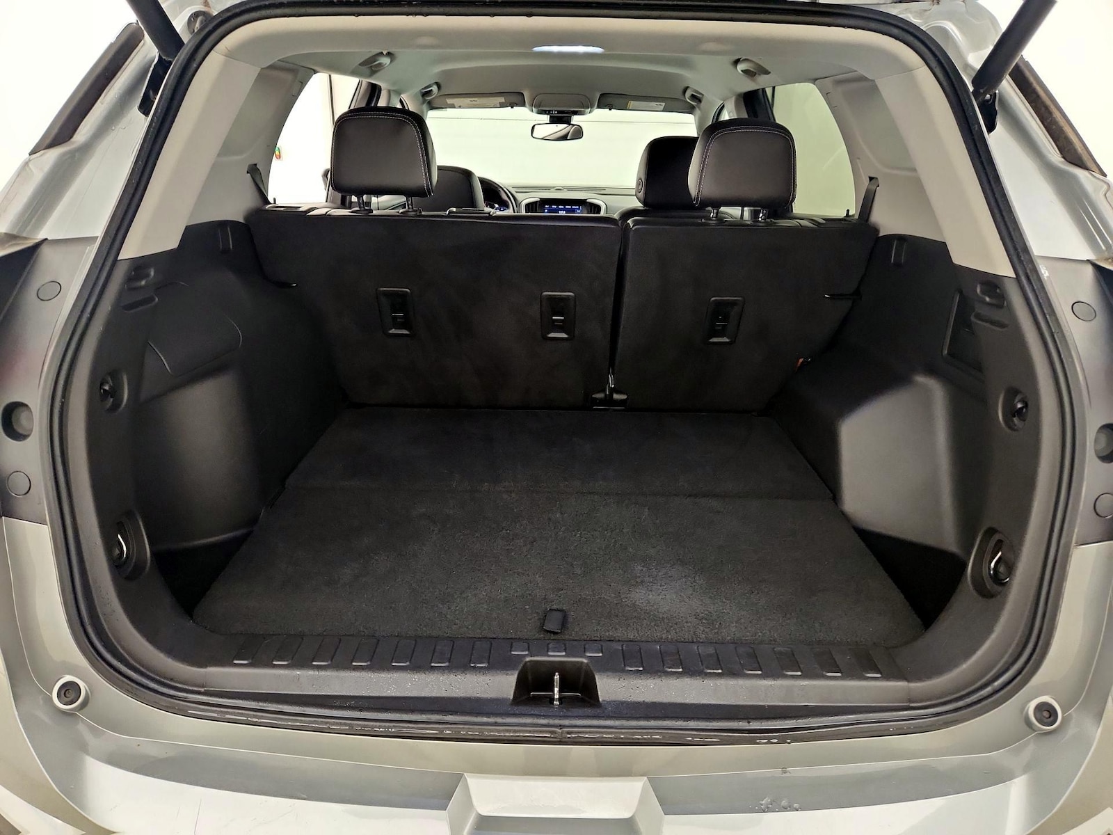 2023 GMC Terrain SLT - Photo 21