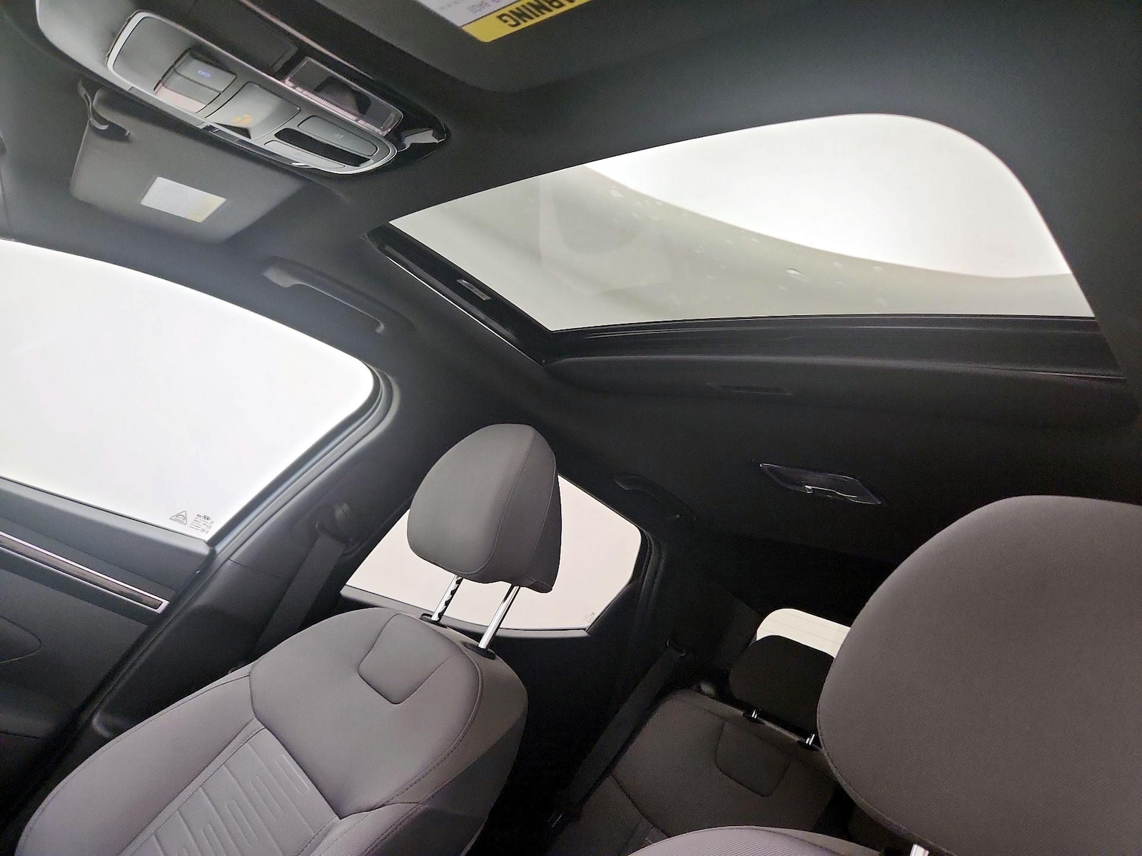 Sunroof(s) & Overhead Airbags