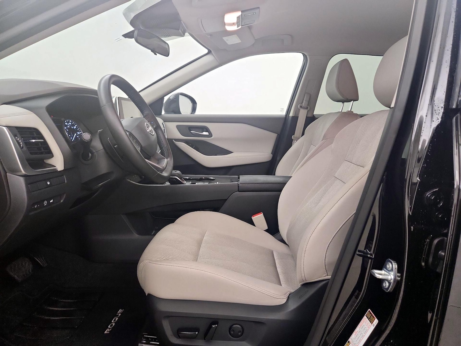 Power Seat(s) & Side Airbags