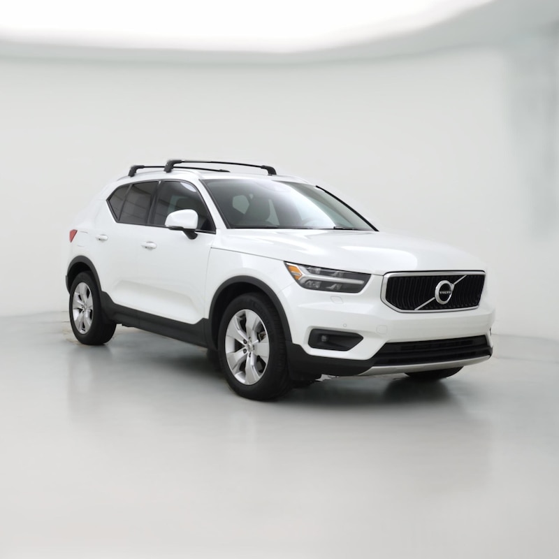 2022 Volvo XC40 T4 Momentum