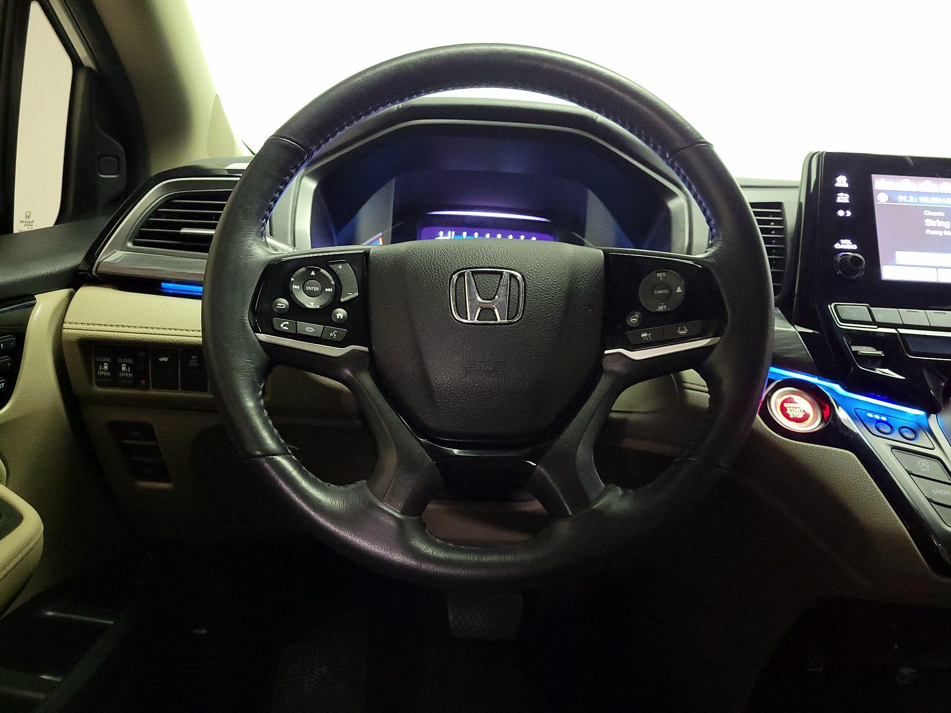 Thumbnail: 2023 Honda Odyssey - 10