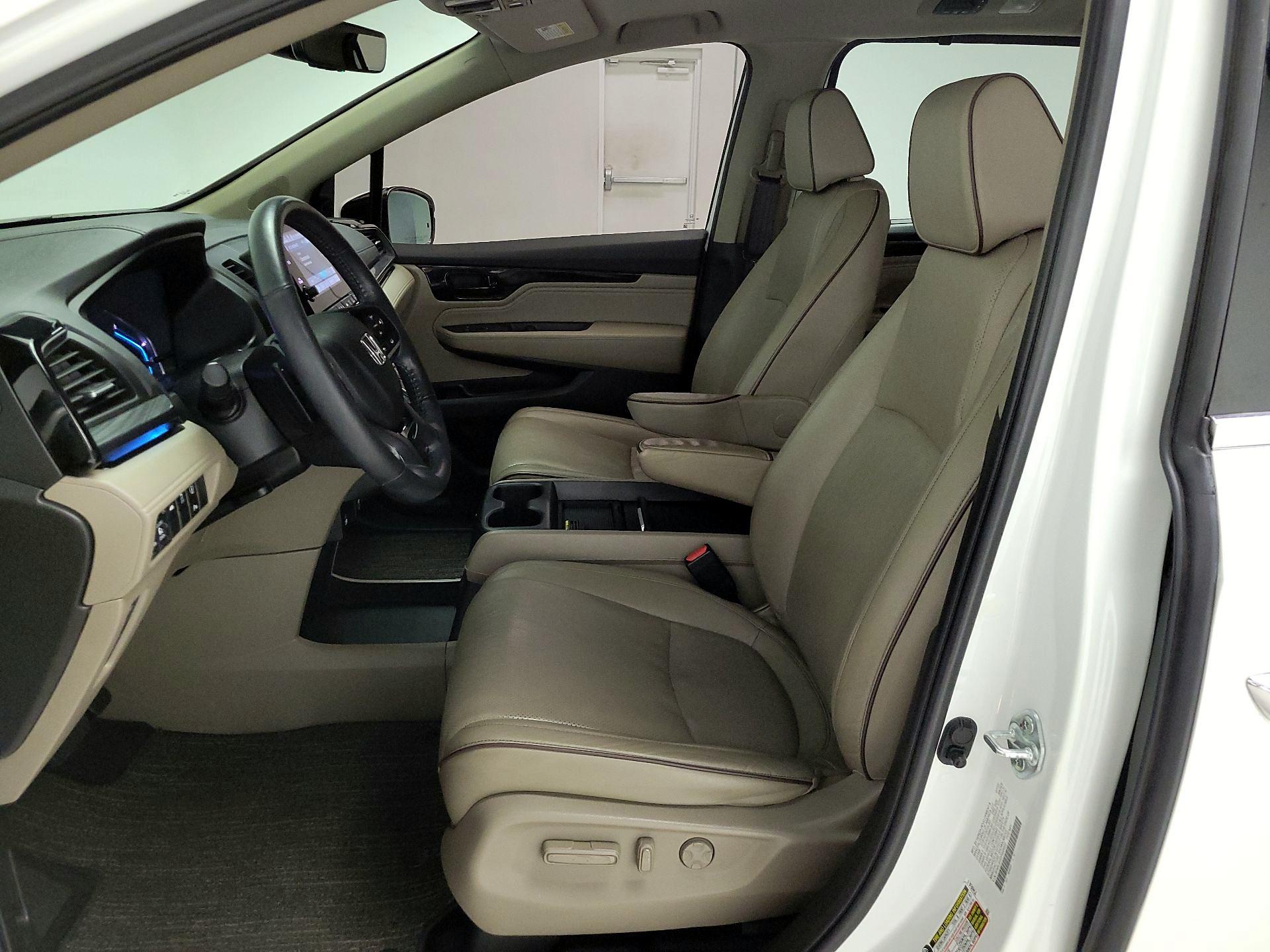 Thumbnail: 2023 Honda Odyssey - 11