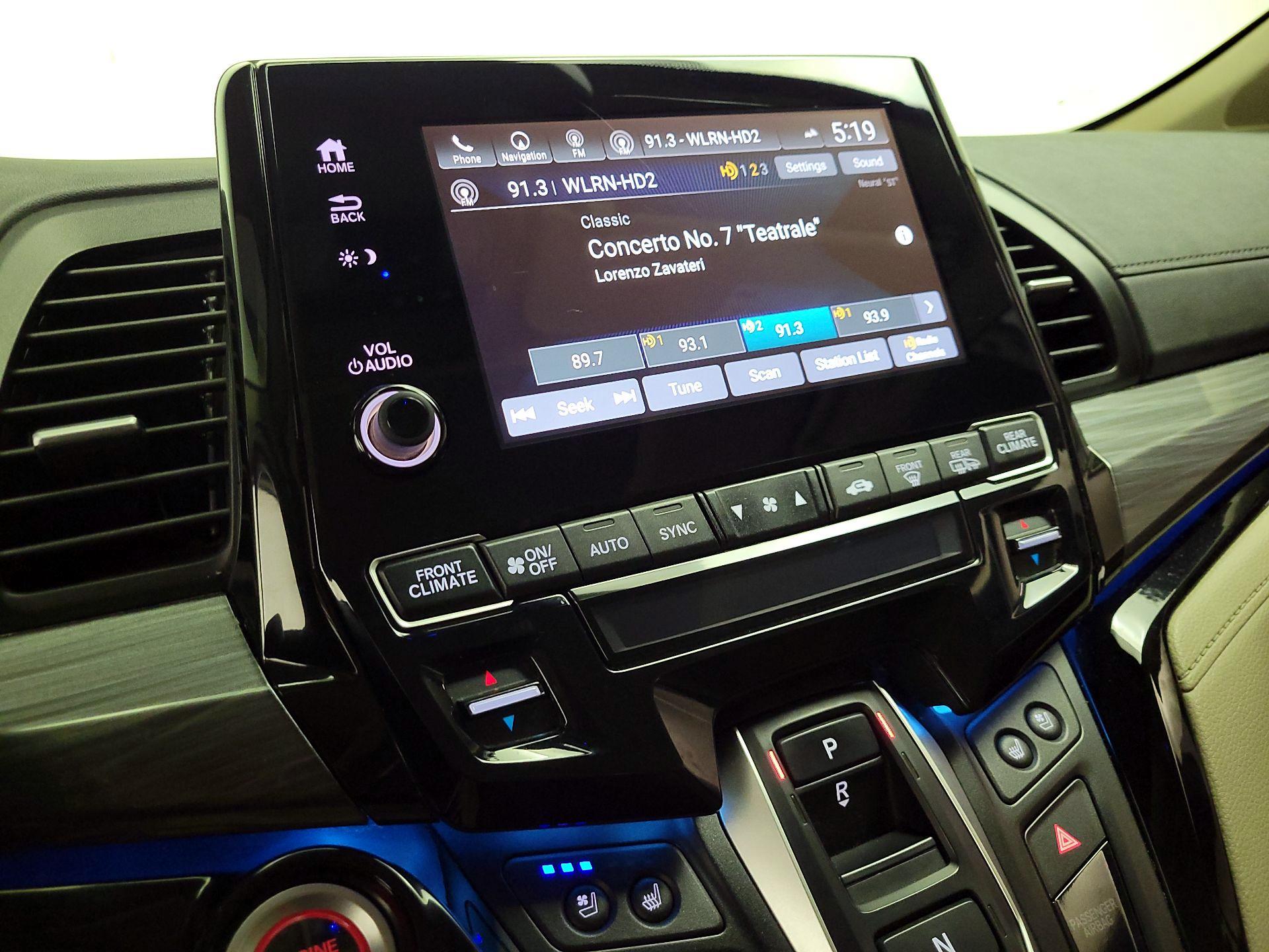 Thumbnail: 2023 Honda Odyssey - 16