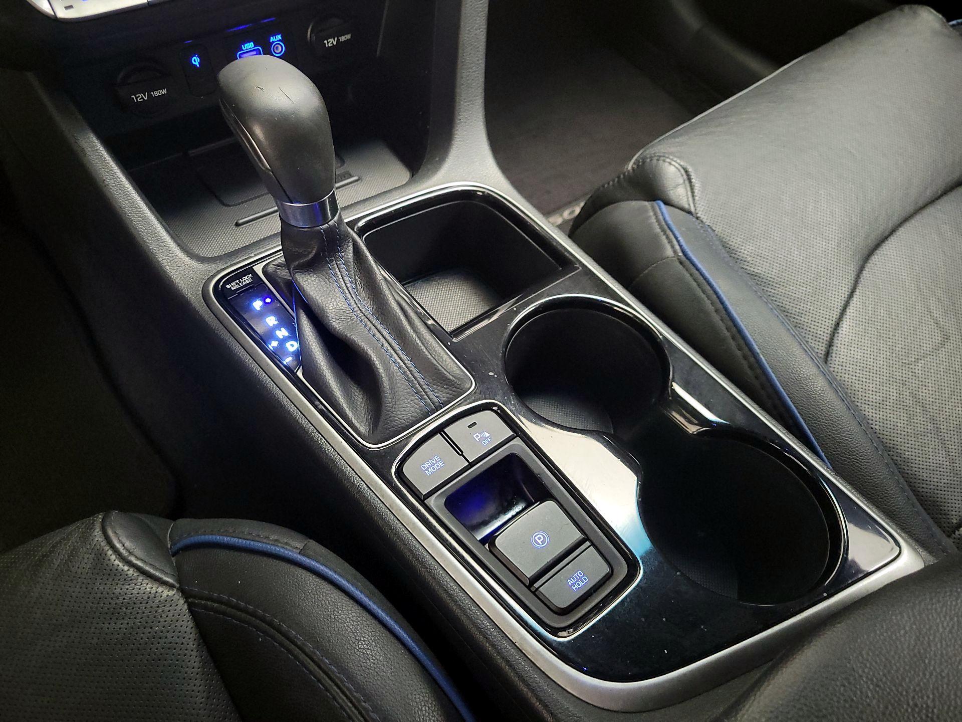 Thumbnail: 2019 Hyundai Sonata - 17